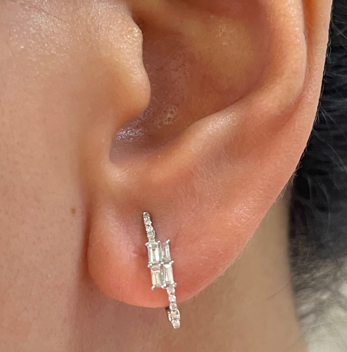 Baguette Diamond Creole HK DE020