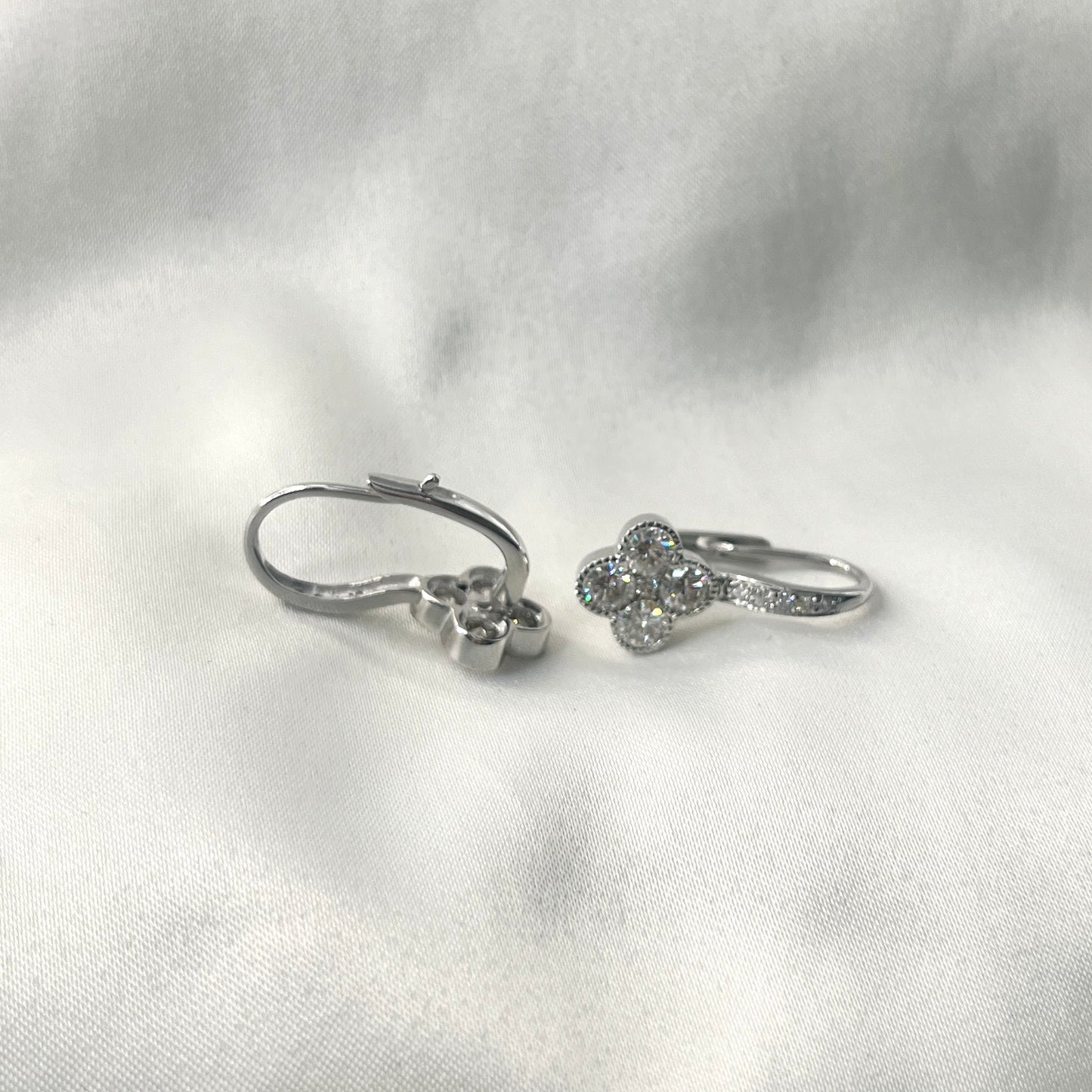 Clover Diamond Set ST070