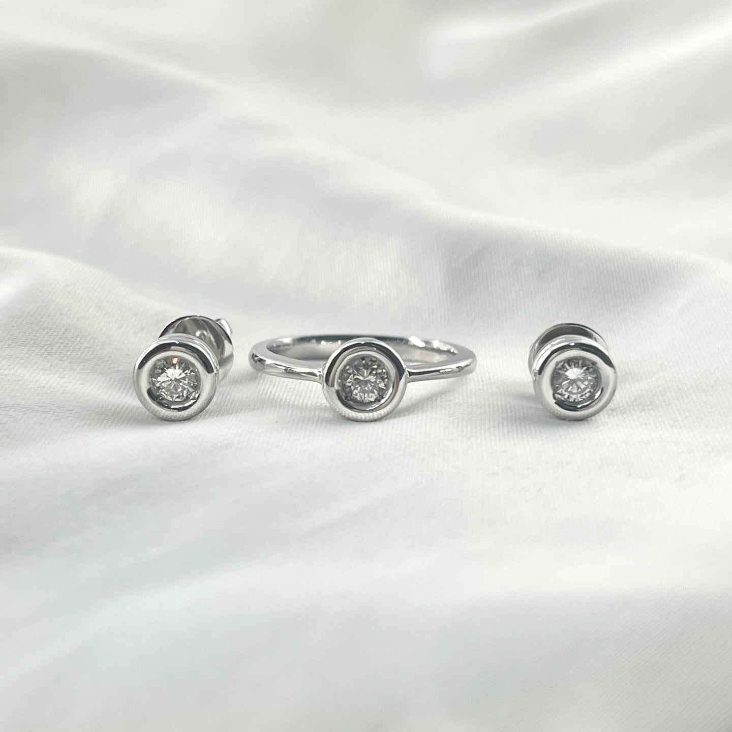 Lab Grown Diamond Solitaire Set ST067