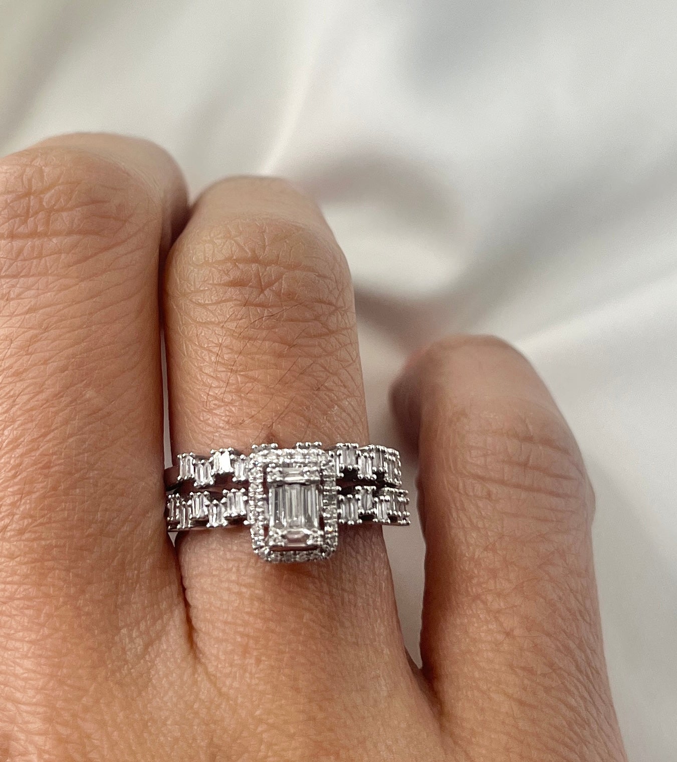 Emerald Illusion & Half Eternity Baguette RG018