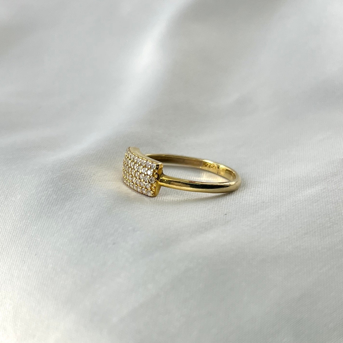 Bar Zirconia Ring RG099