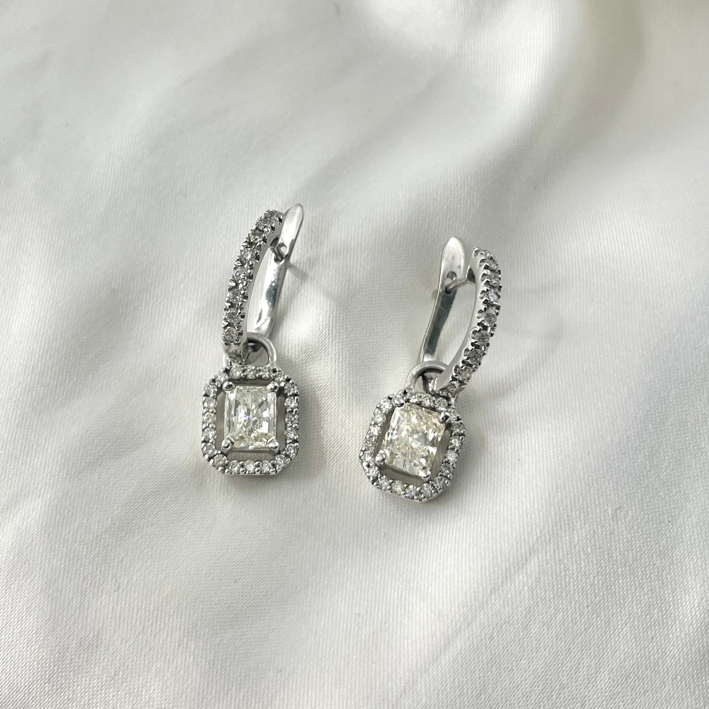 GIA Detachable Emerald Danglings ER170