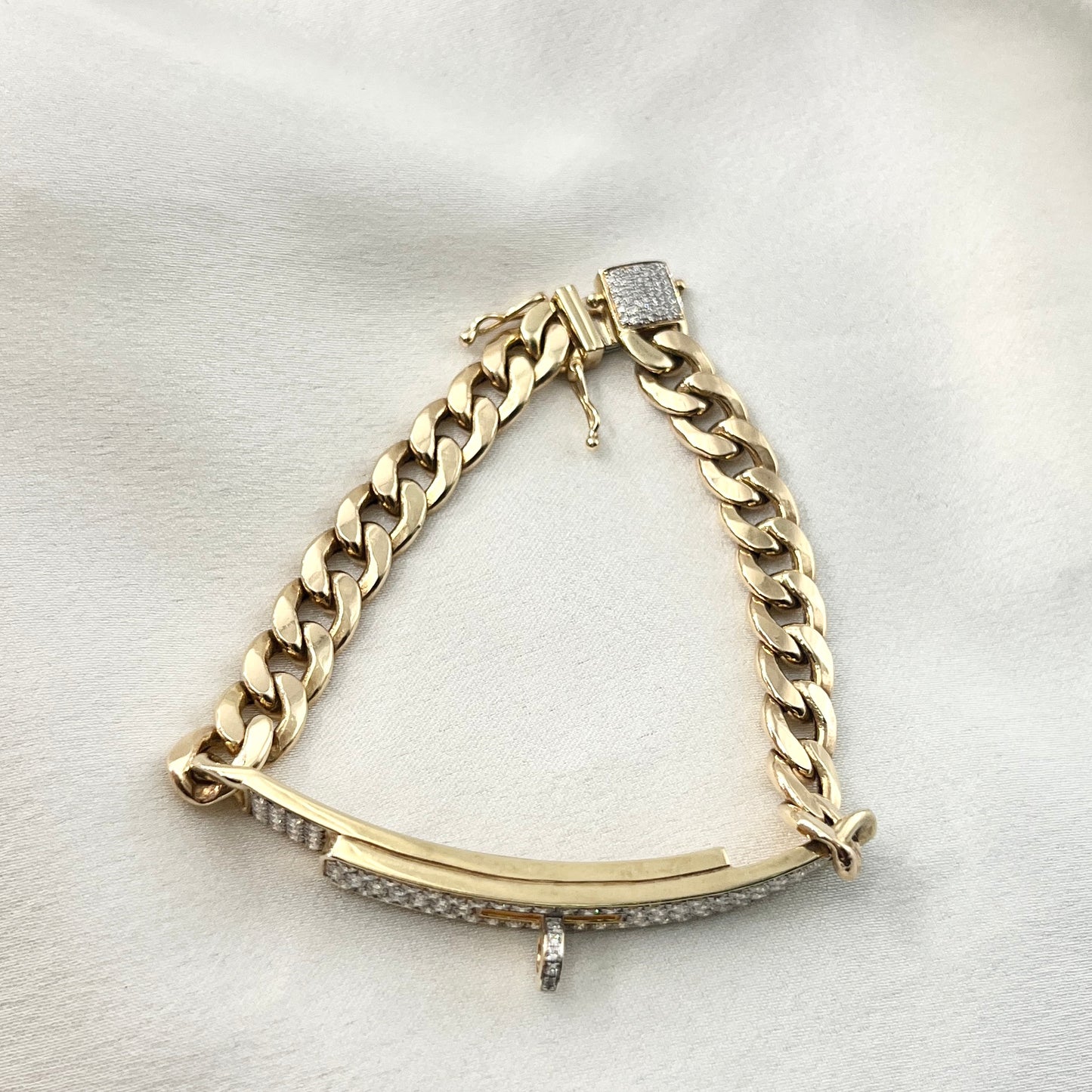ID Diamond Bracelet BR093