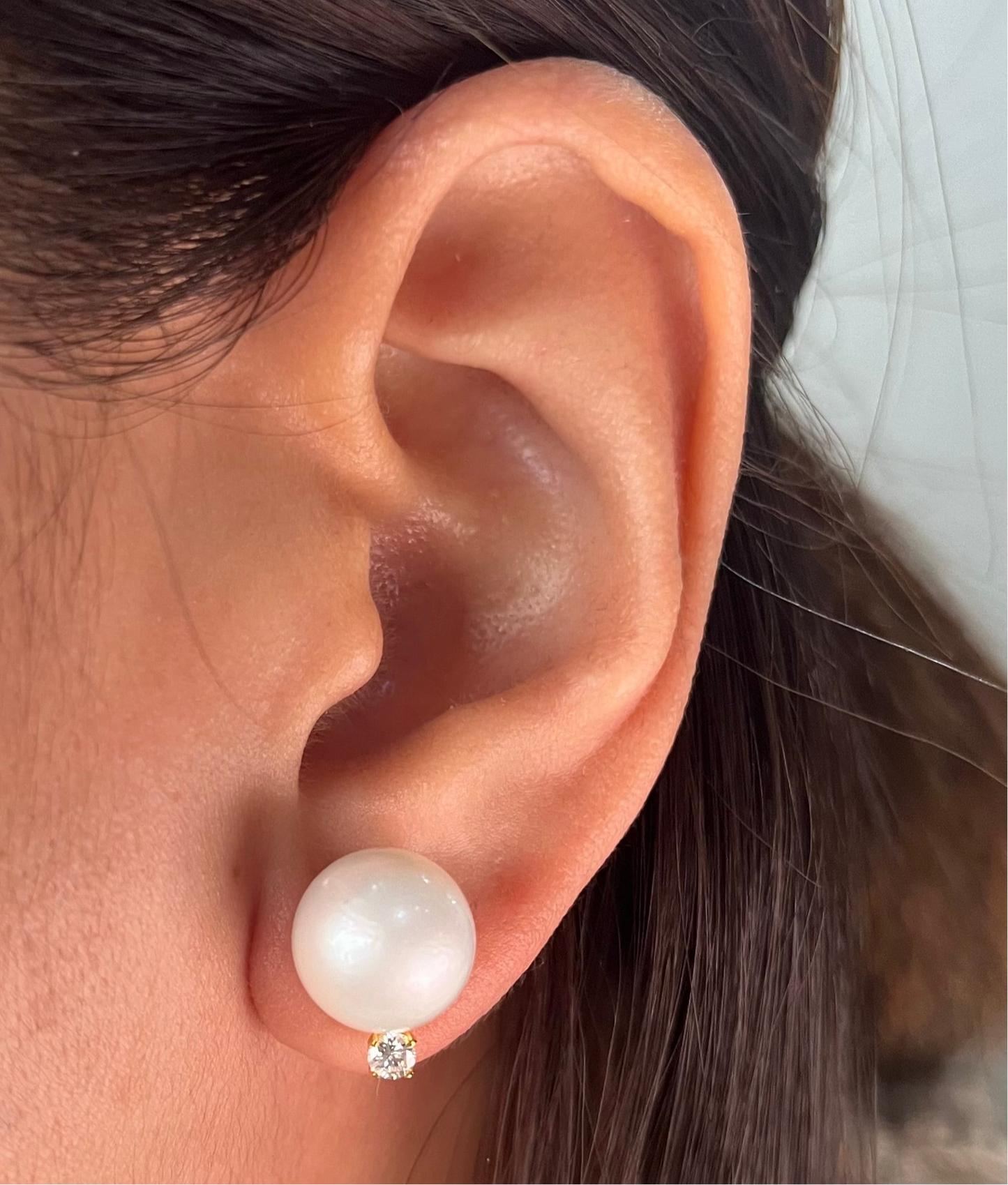 Solo Diamond South Sea Pearl Earrings ER162