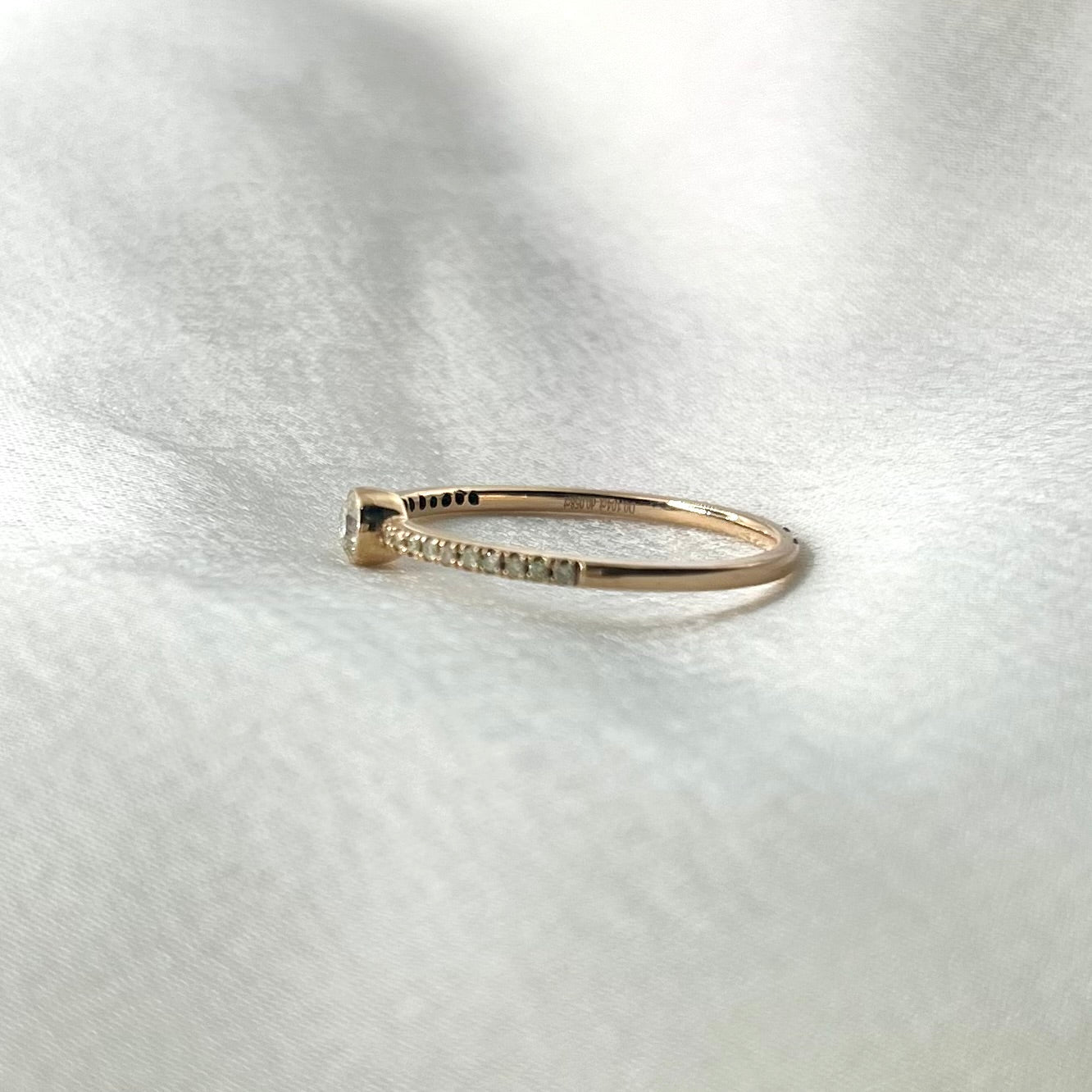 Diamond Solitaire Ring RG093