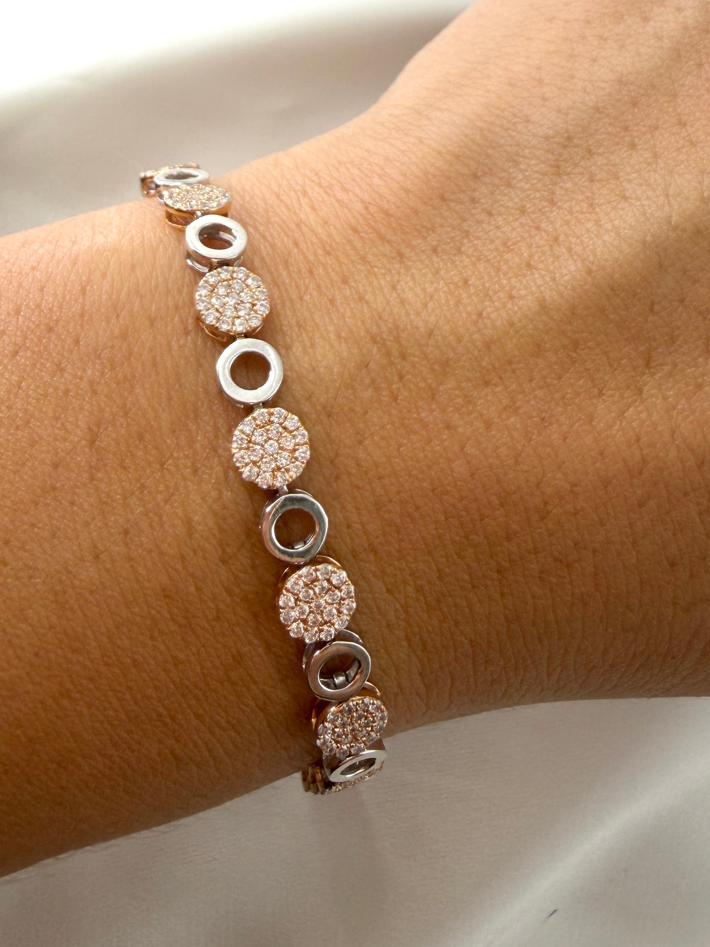Two-Tone Pavé Diamond Circle Link Bracelet BR117