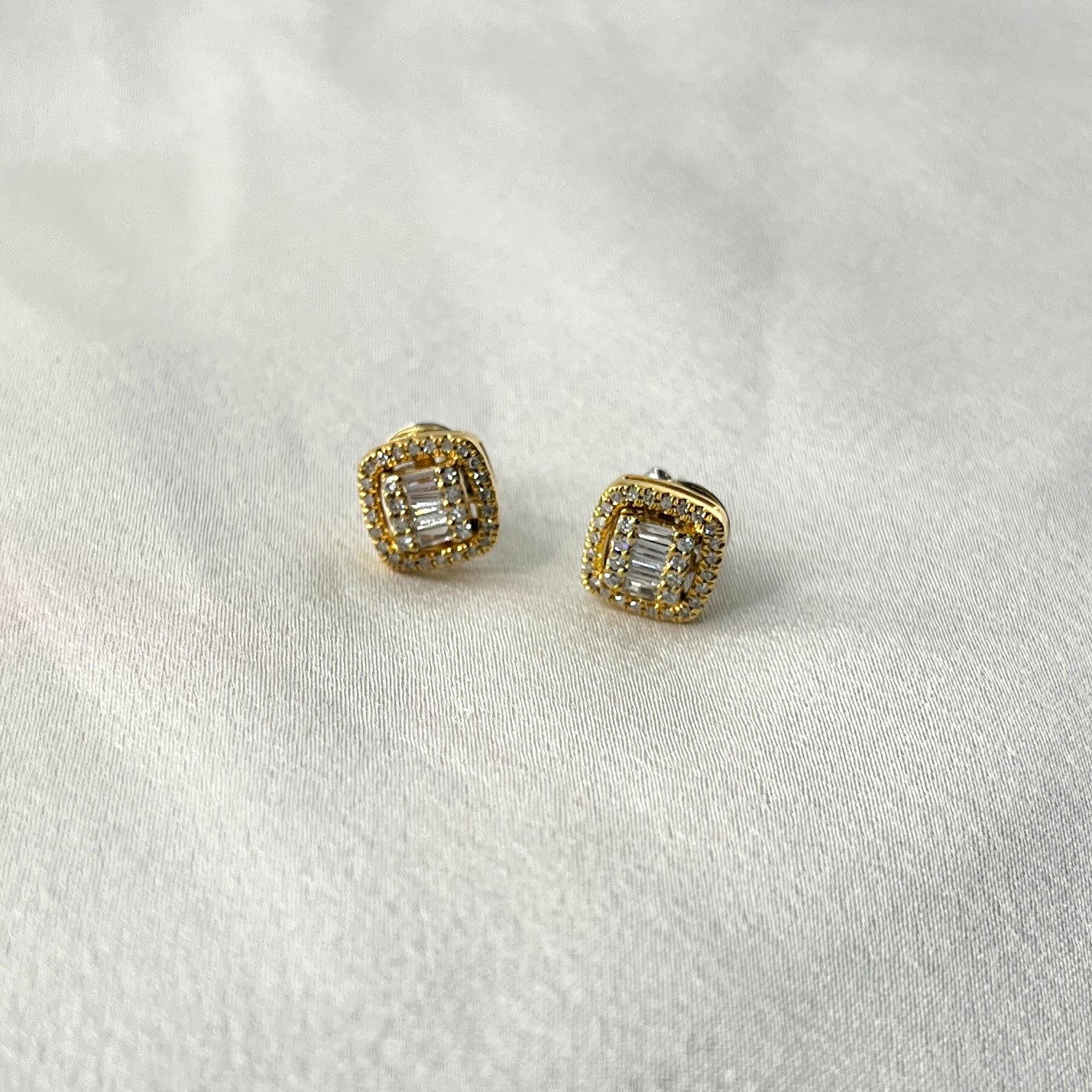 Emerald Cushion Link Set ST057