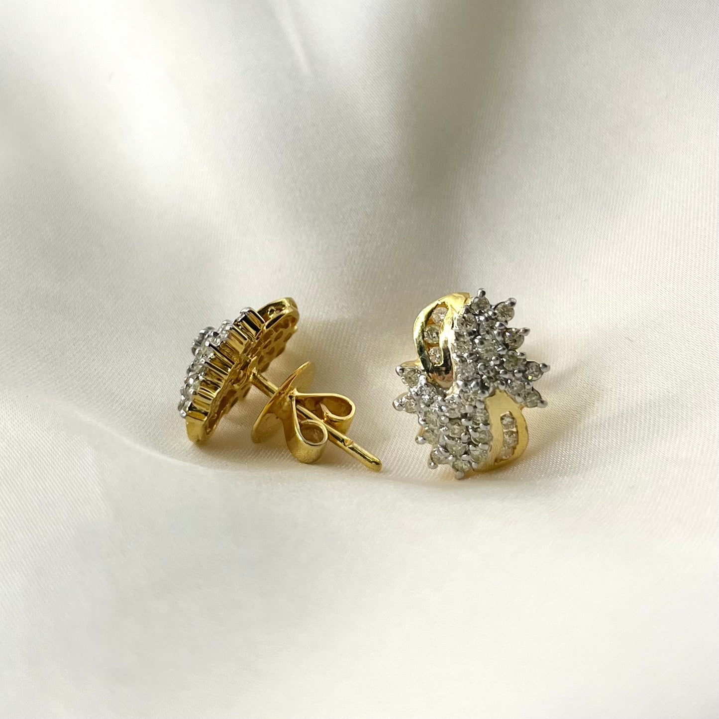 Floral Diamond Earrings ER077