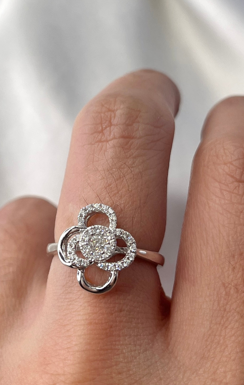 HK Diamond Ring Circles RG013