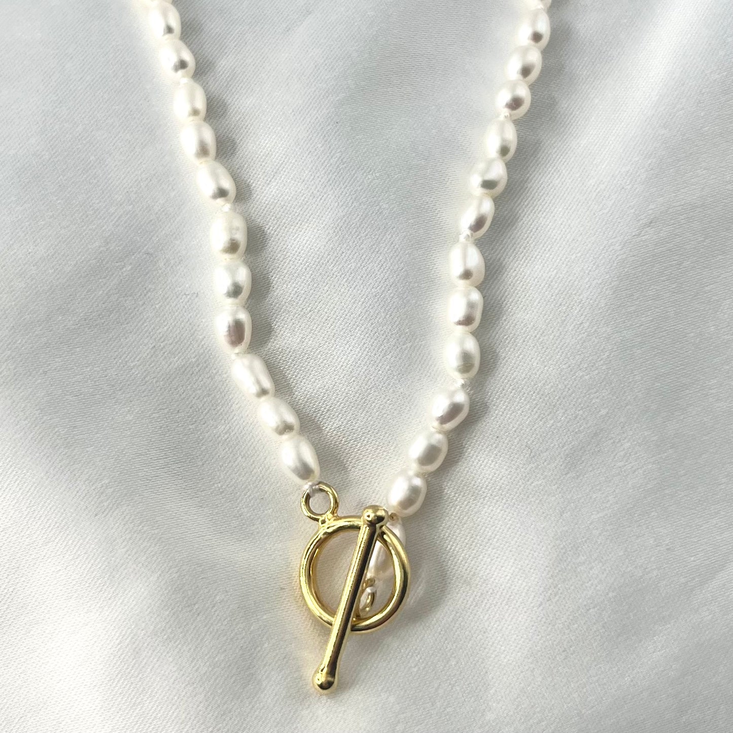 Toggle Pearl Necklace NL121