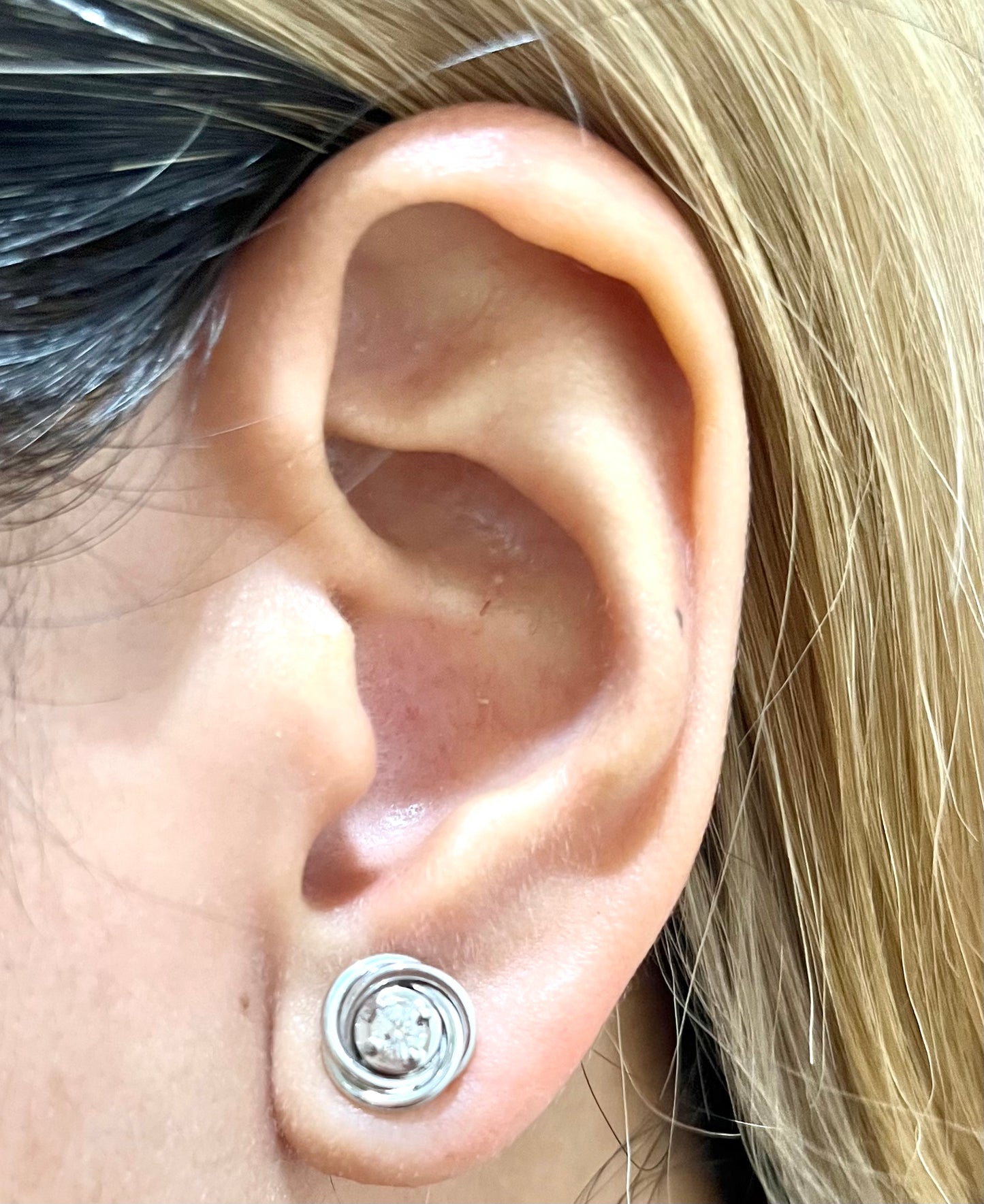 Spiral Diamond Earrings ER087