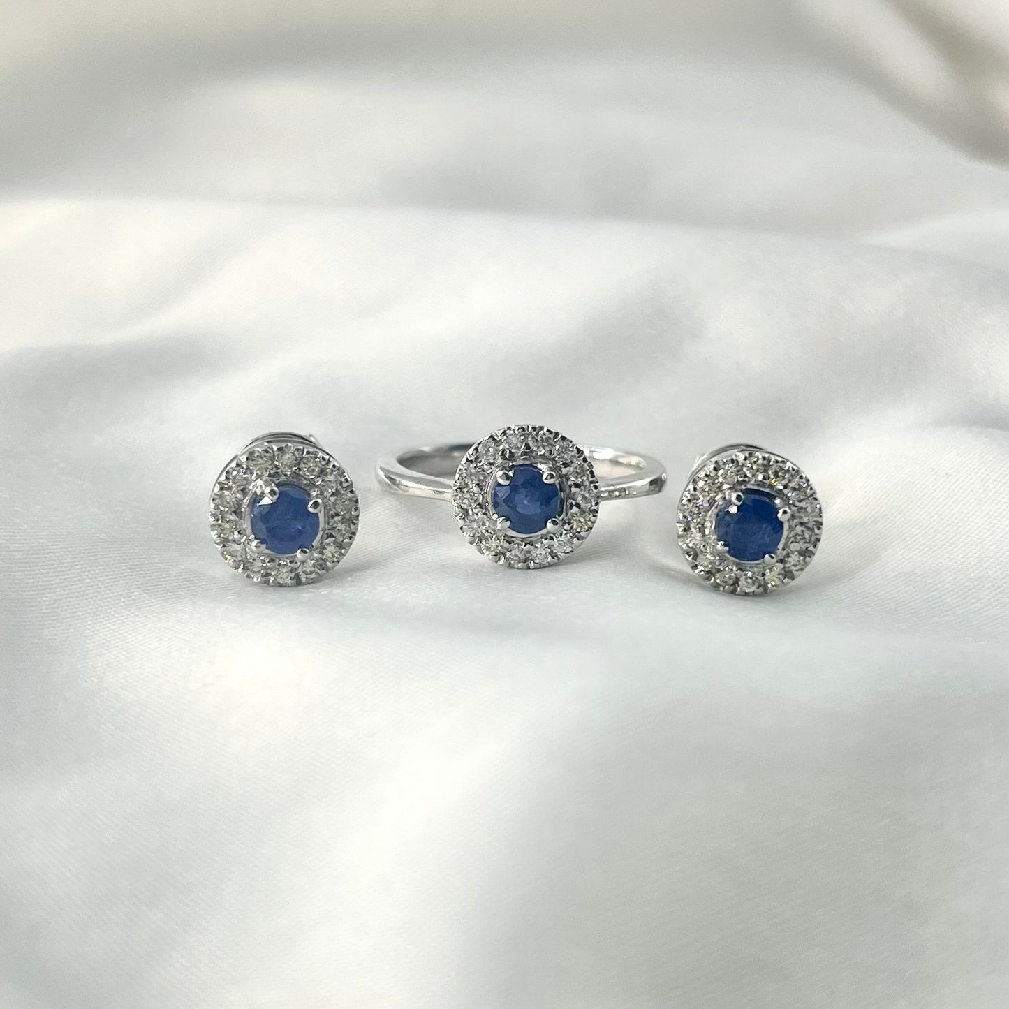 Sapphire Diamond Halo Set ST051
