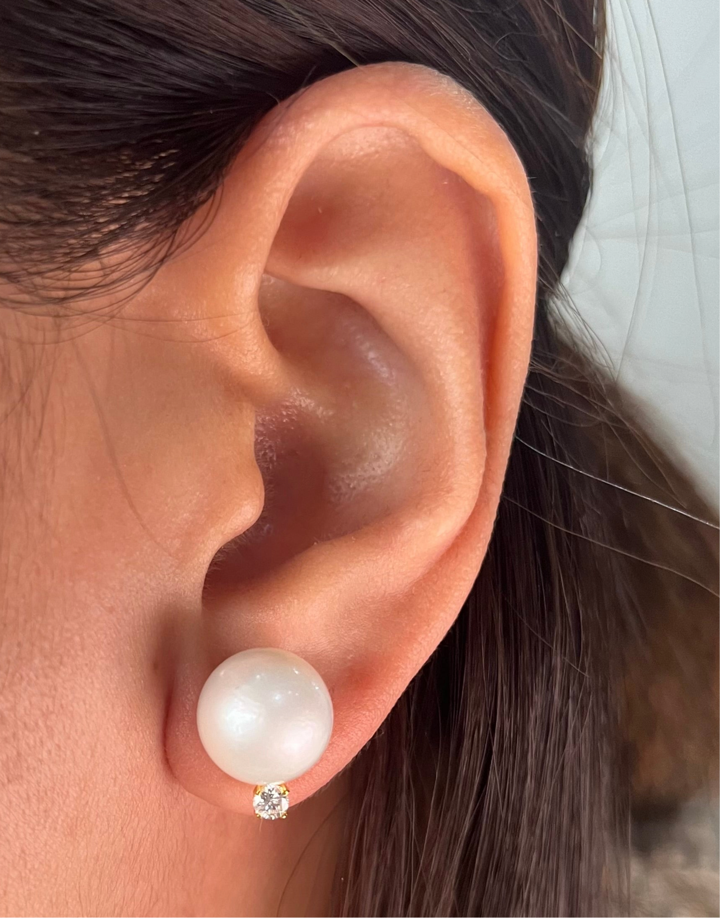 Solo Diamond South Sea Pearl Earrings ER162