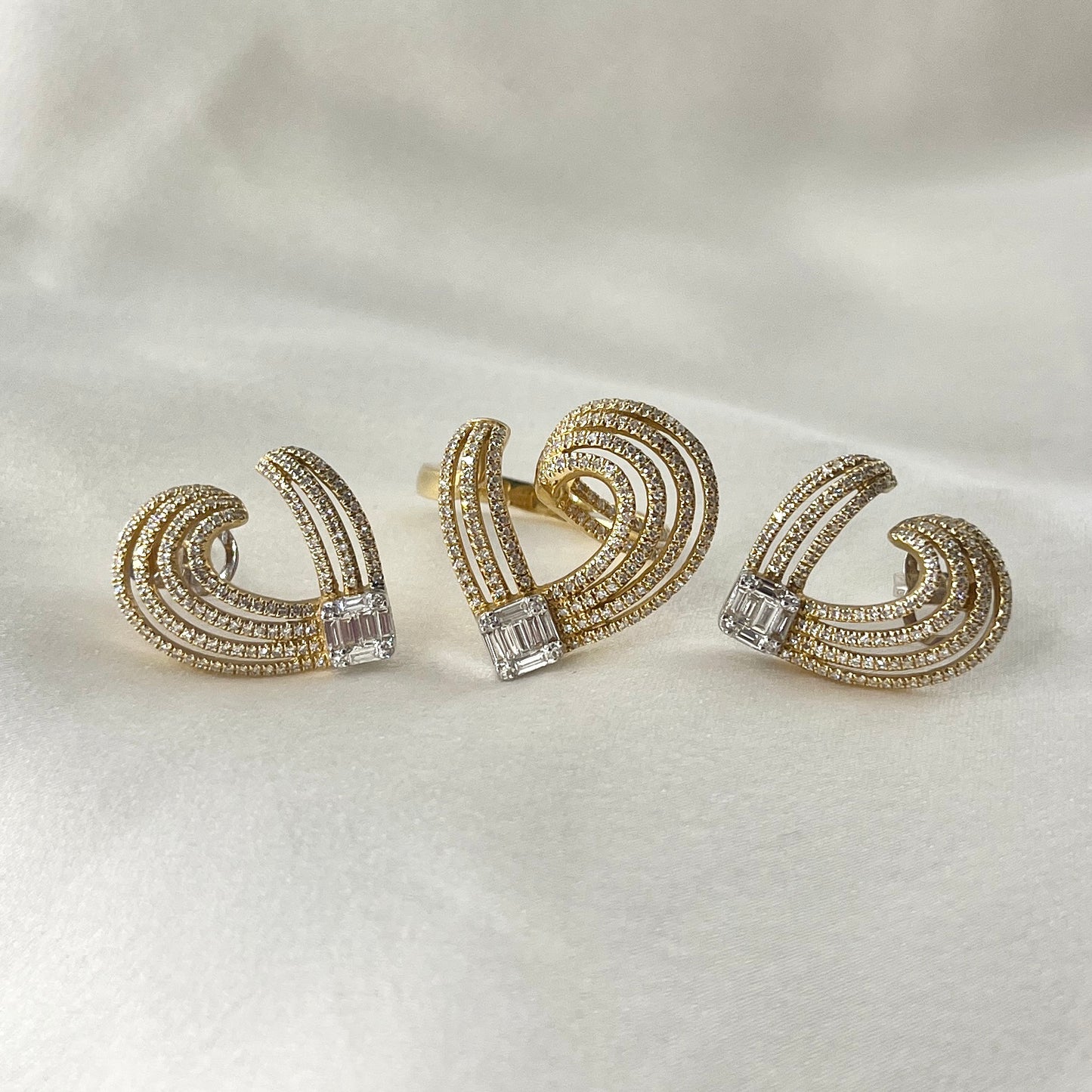 Heart Shaped Baguette Diamond Set ST065