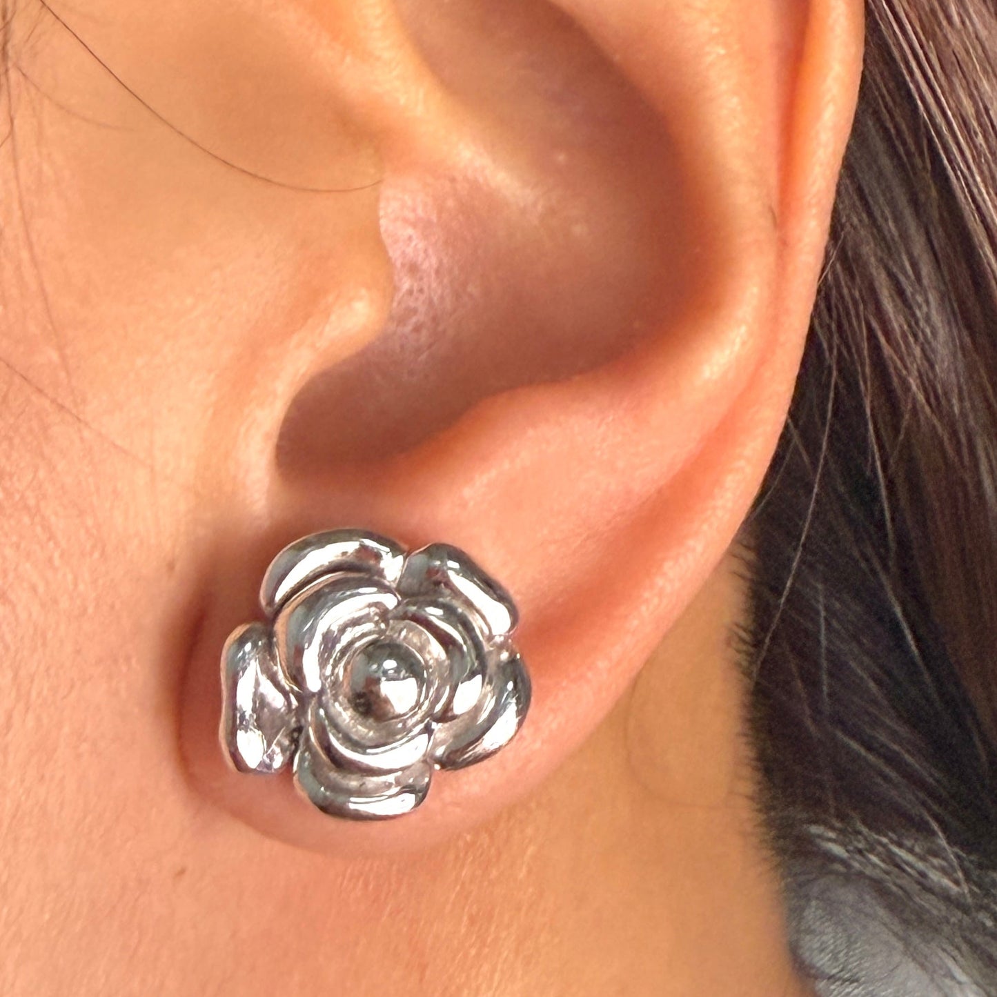 Glossy Flower Earrings ER014