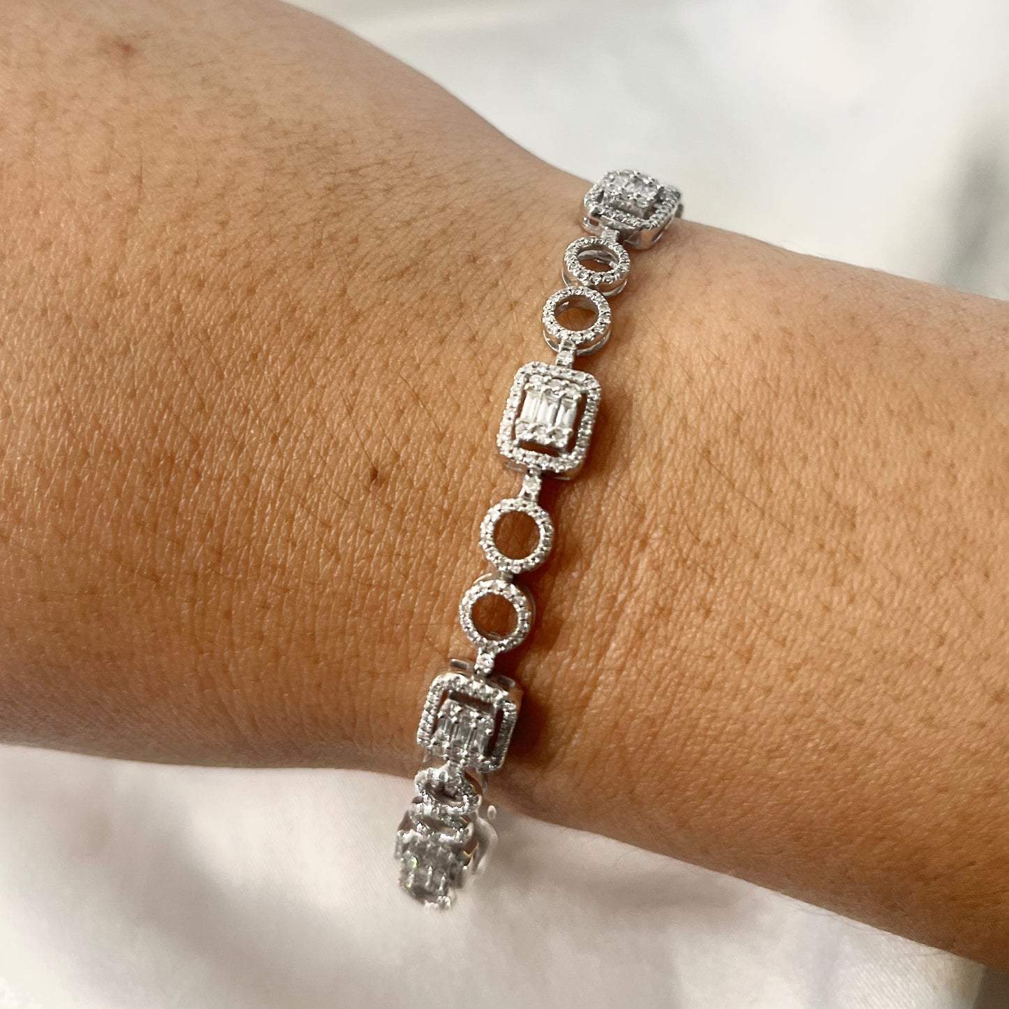 Emerald Illusion Bracelet BR098
