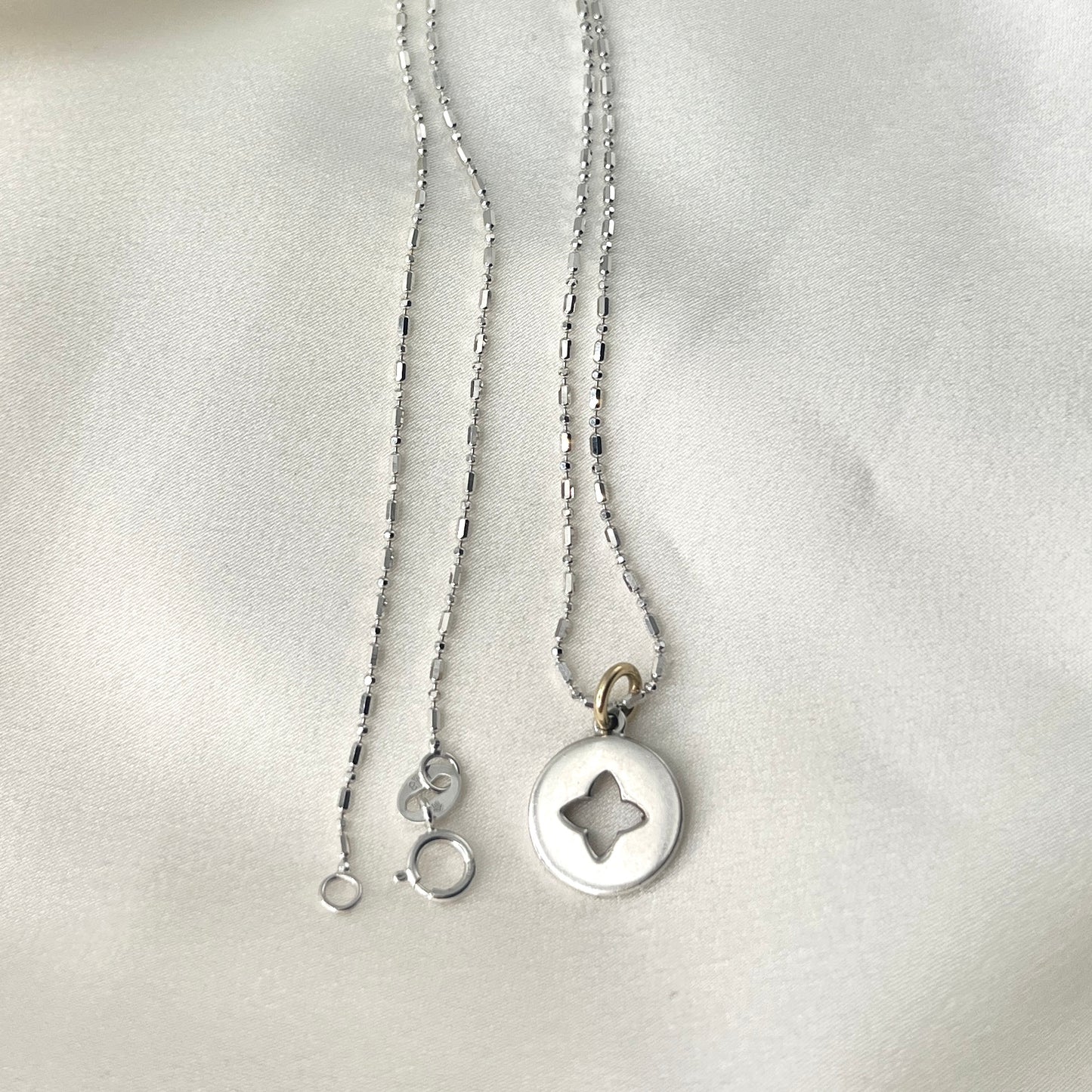 Round Clover Necklace NL146