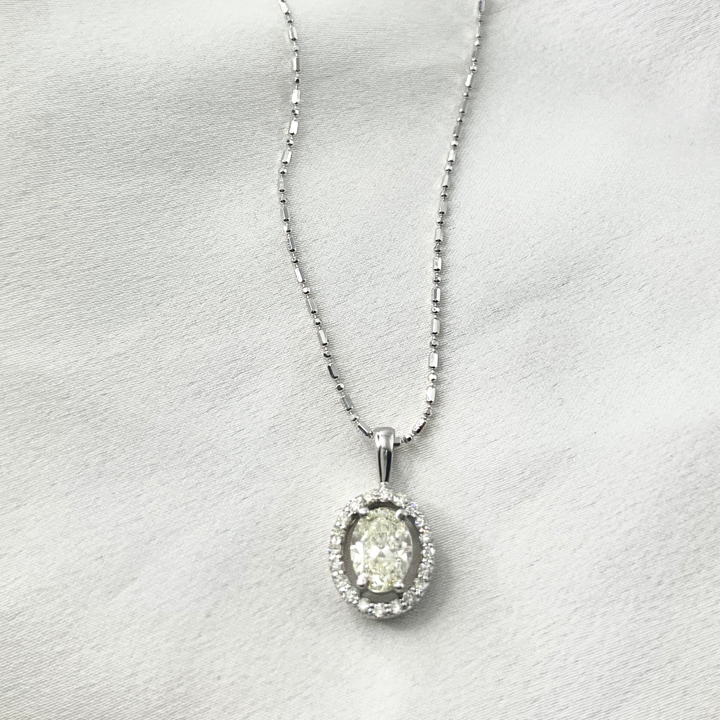 GIA Oval Brilliant Diamond Necklace NL150