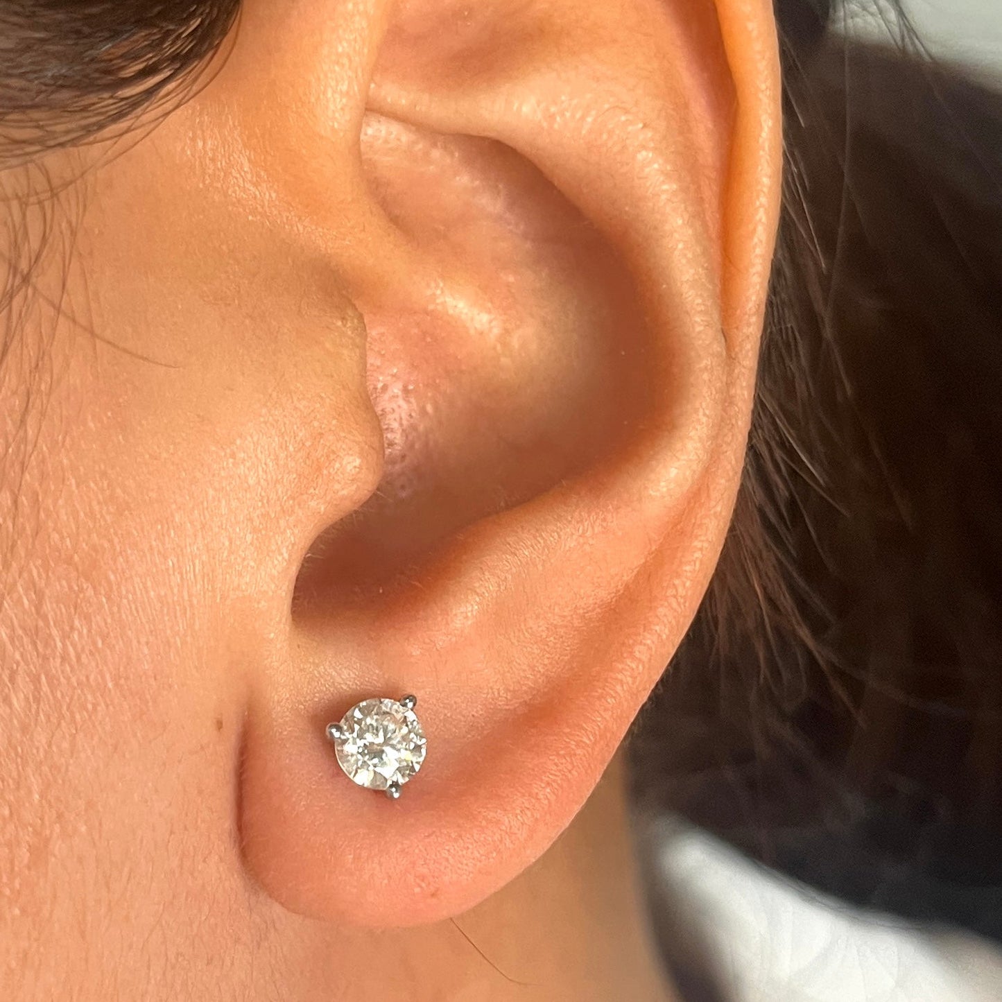 Martini Solo Diamond Earrings DE009