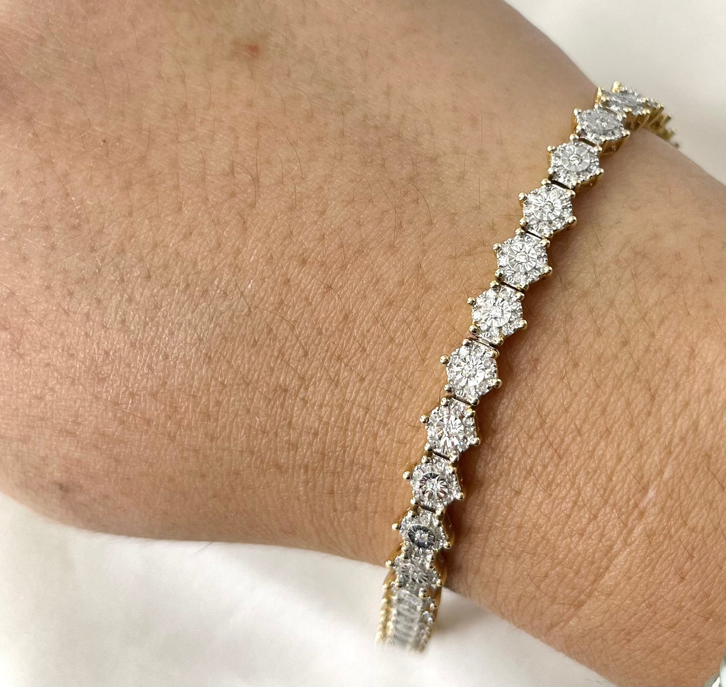 Illusion Tennis Bracelet HK BR081