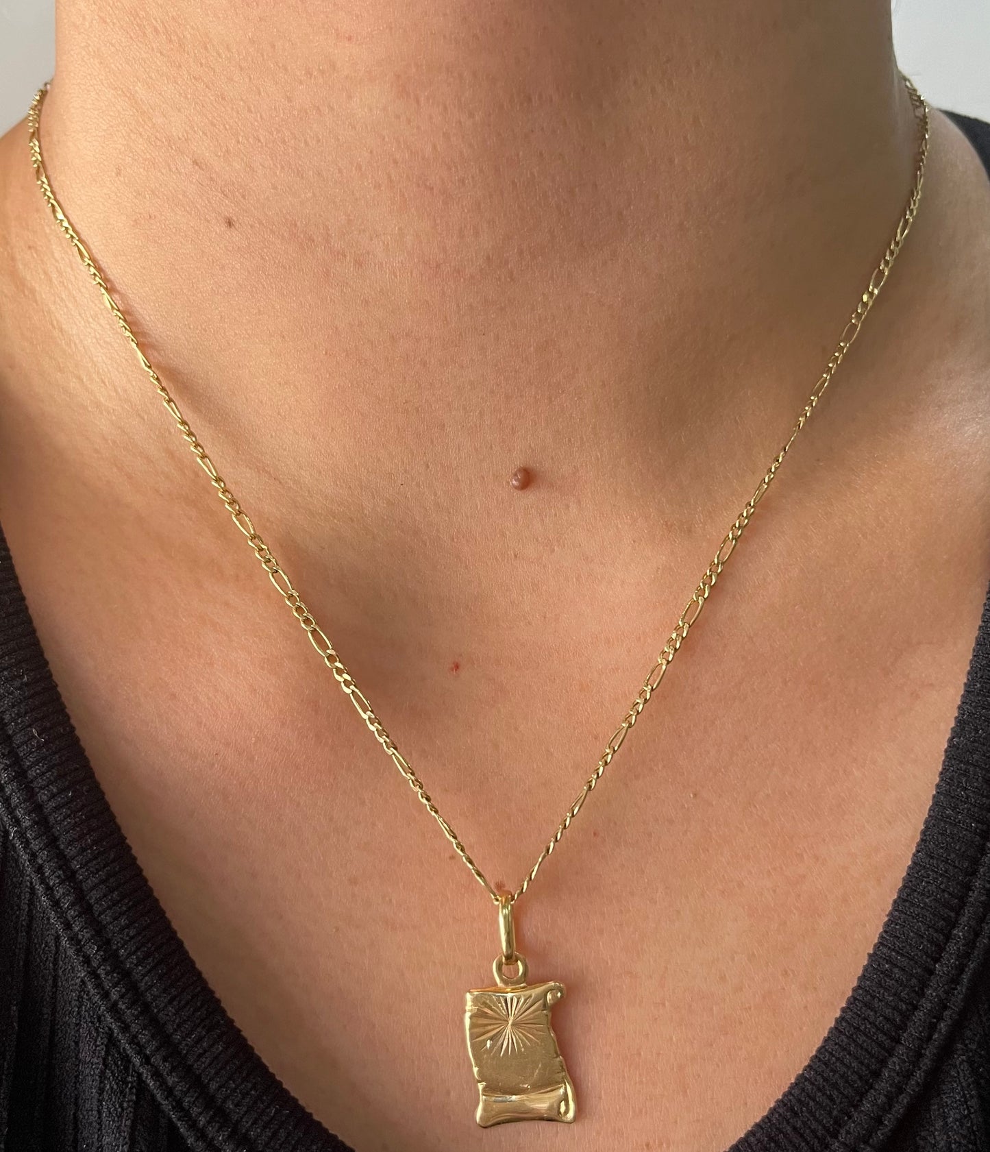 Scroll Pendant Necklace NL090