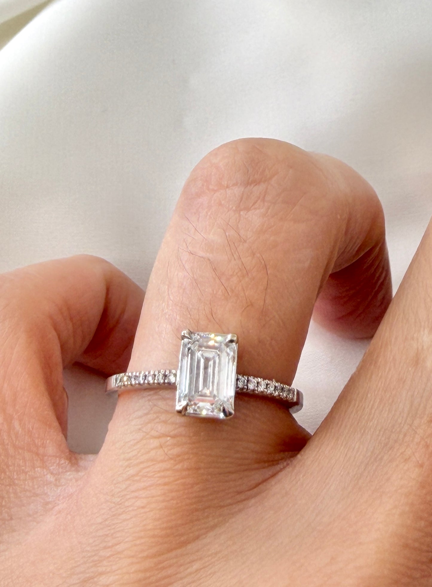 IGI Emerald Cut CVD Diamond Ring RG040
