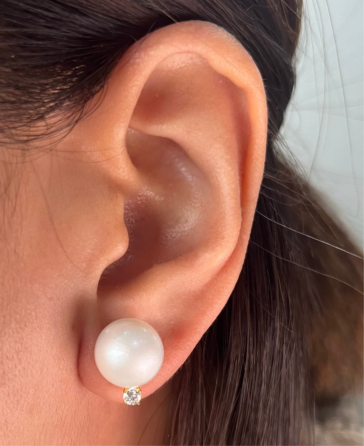 Solo Diamond South Sea Pearl Earrings ER162