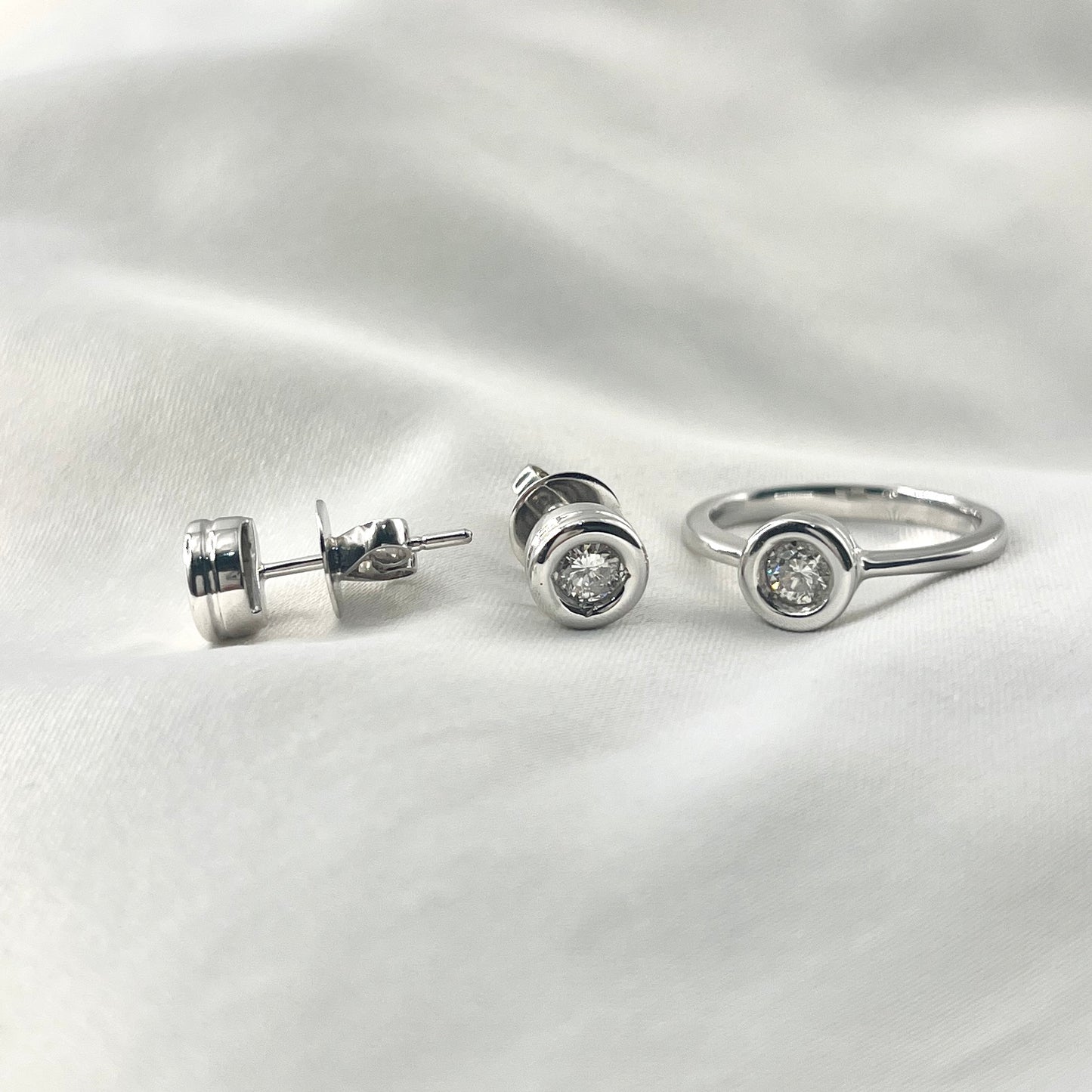 Lab Grown Diamond Solitaire Set ST067