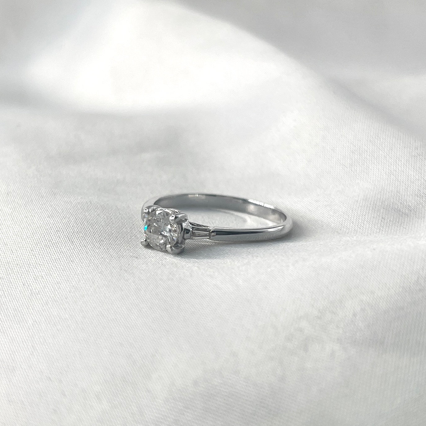 Solo Baguette Engagament Ring
