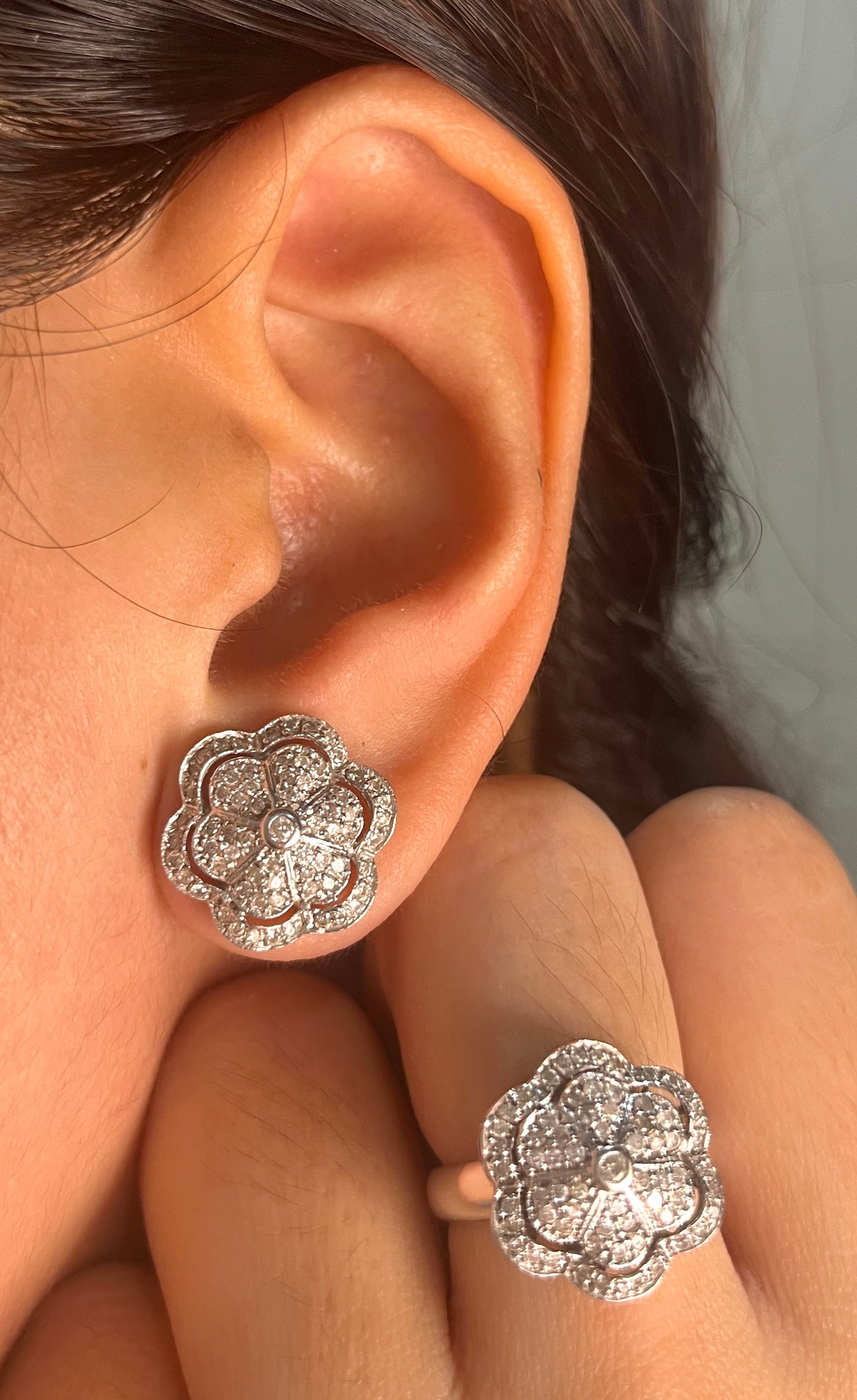 Floral Diamond Set ST069