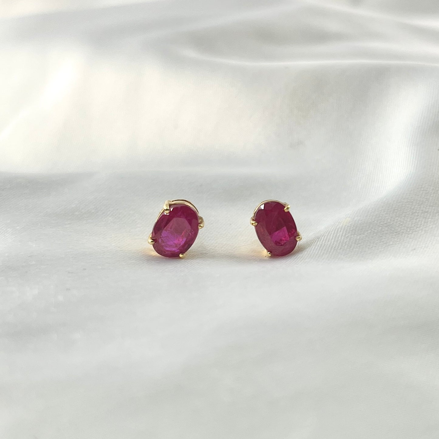 Ruby Oval Earrings ER039