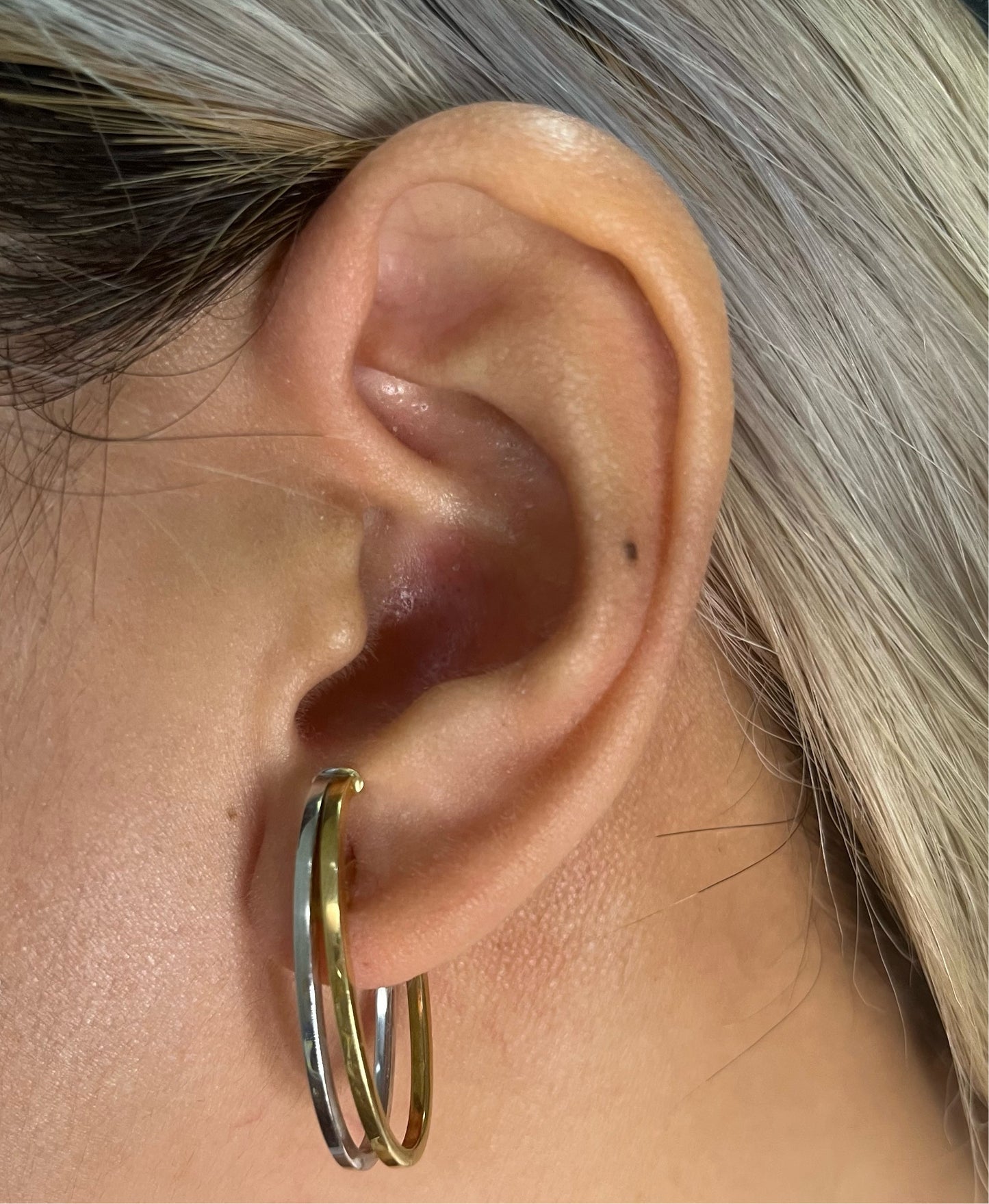 Two-tone Creole Earrings ER062
