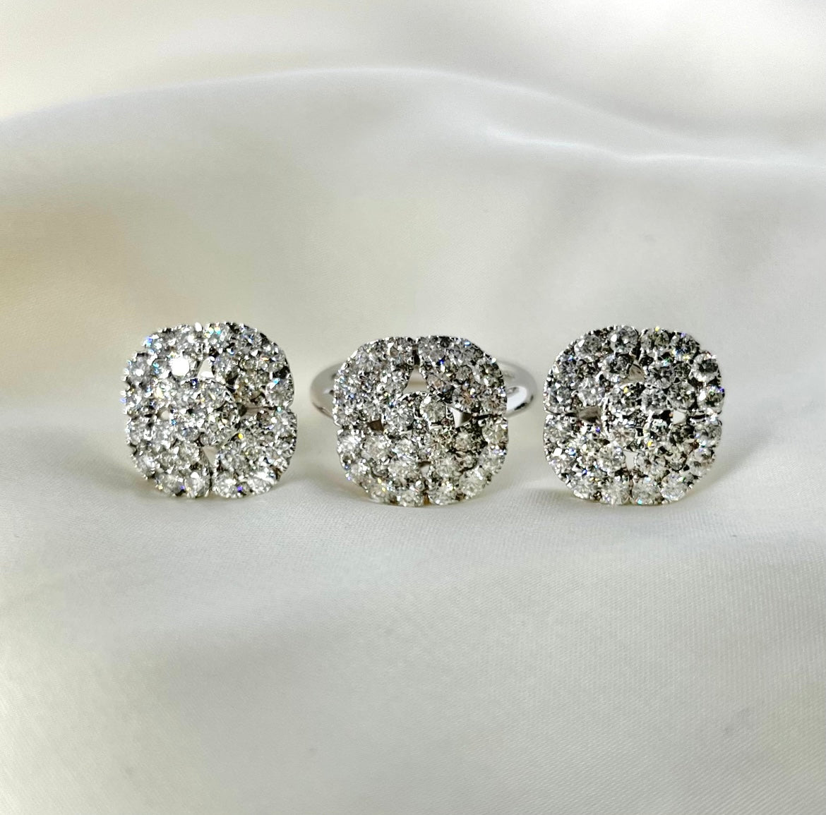 Square Clustered Diamond Set ST018