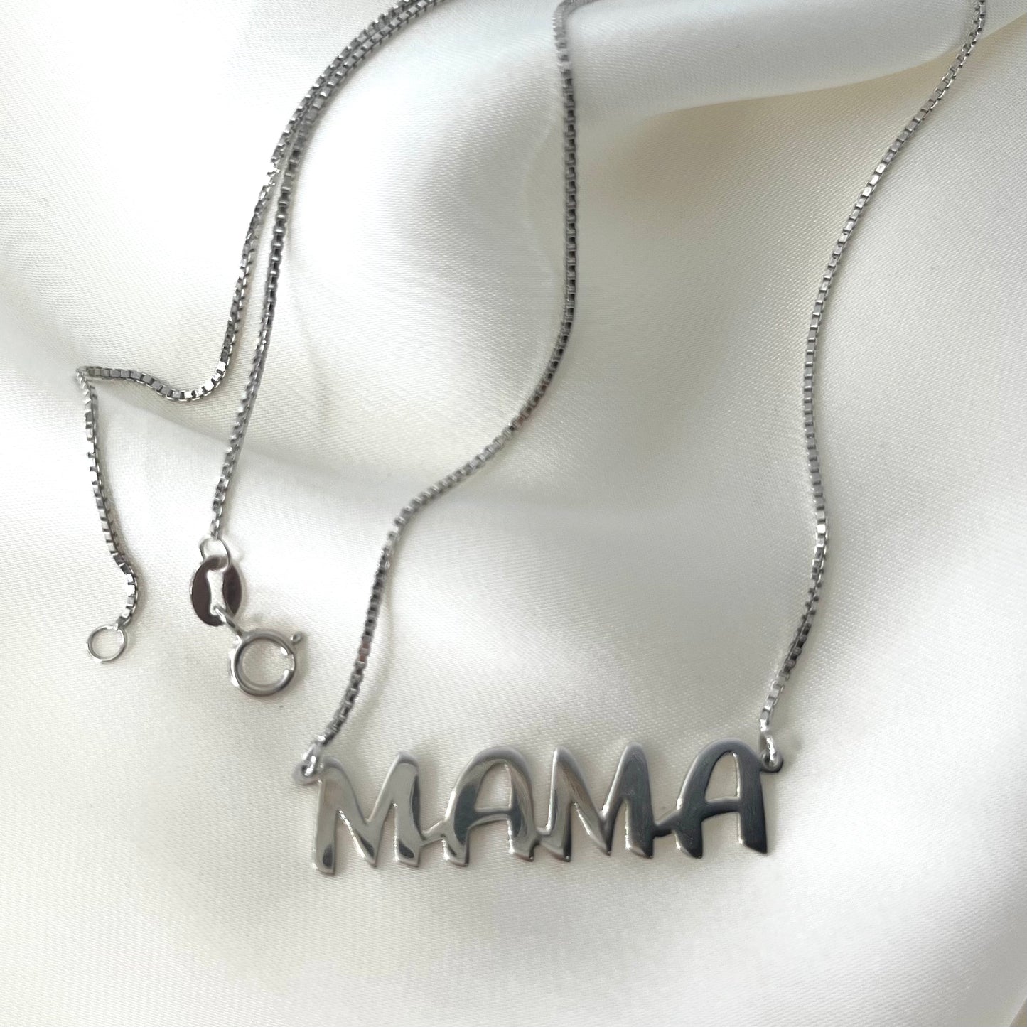 Mama Choker White Gold NL023