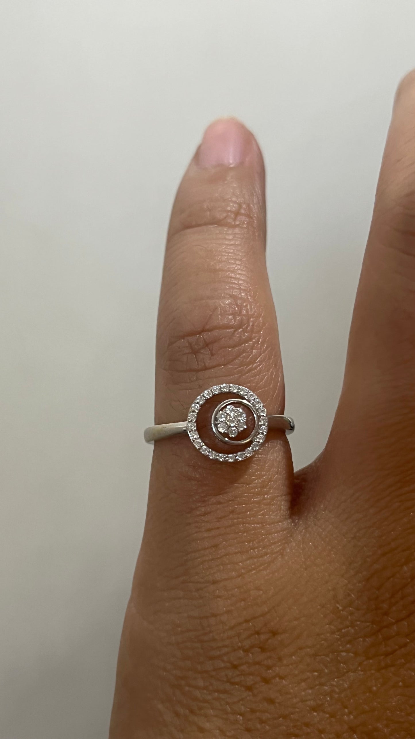 Rositas Halo Diamond Ring RG005