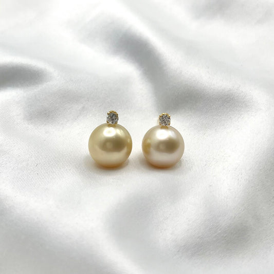 Solo Diamond South Sea Pearl Earrings ER161