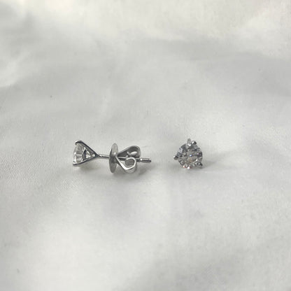 Martini Solo Diamond Earrings DE009