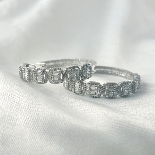 In & Out Baguette Hoop HK ER164