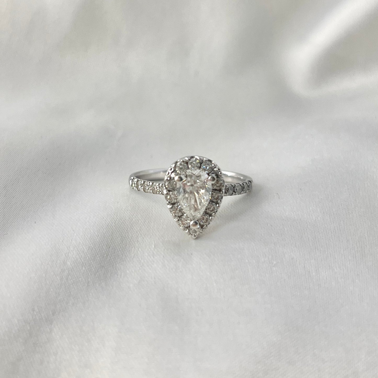 Pear Shaped Halo Diamond Ring EG010