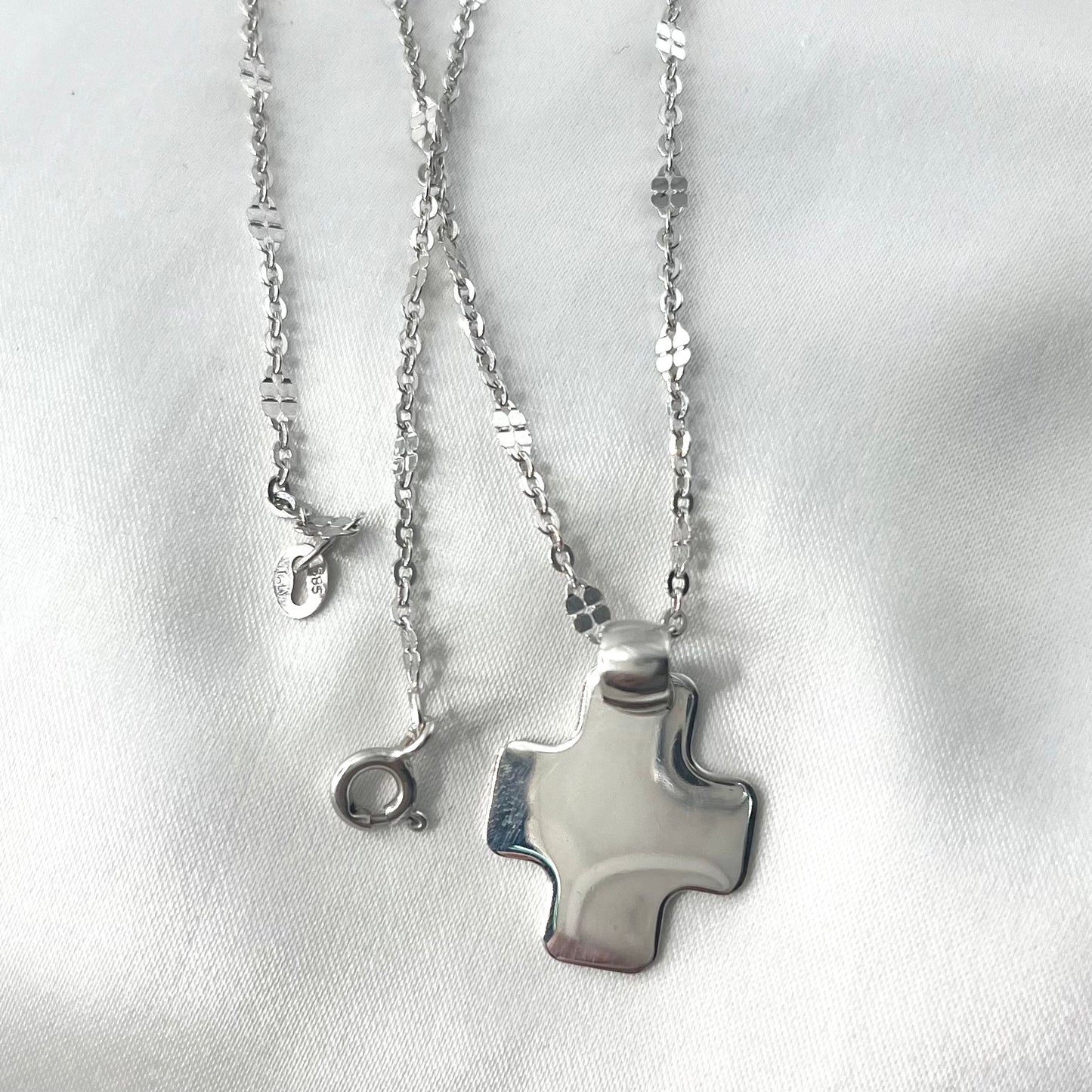 Flat White Gold Cross Necklace NL-118