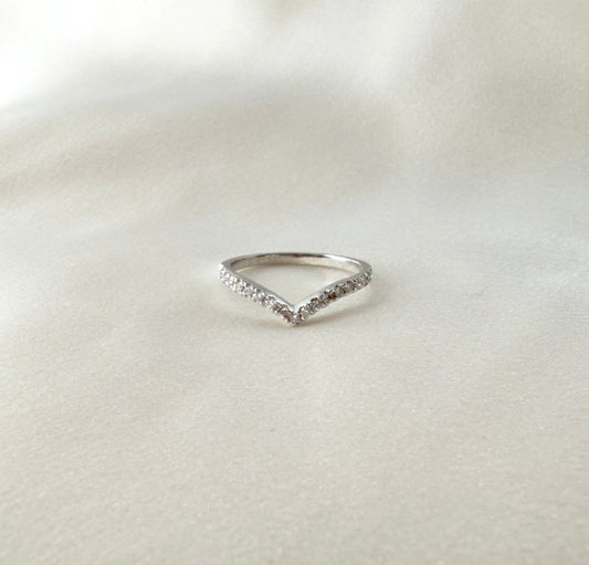 Cathedral White Gold Diamond Ring RG049