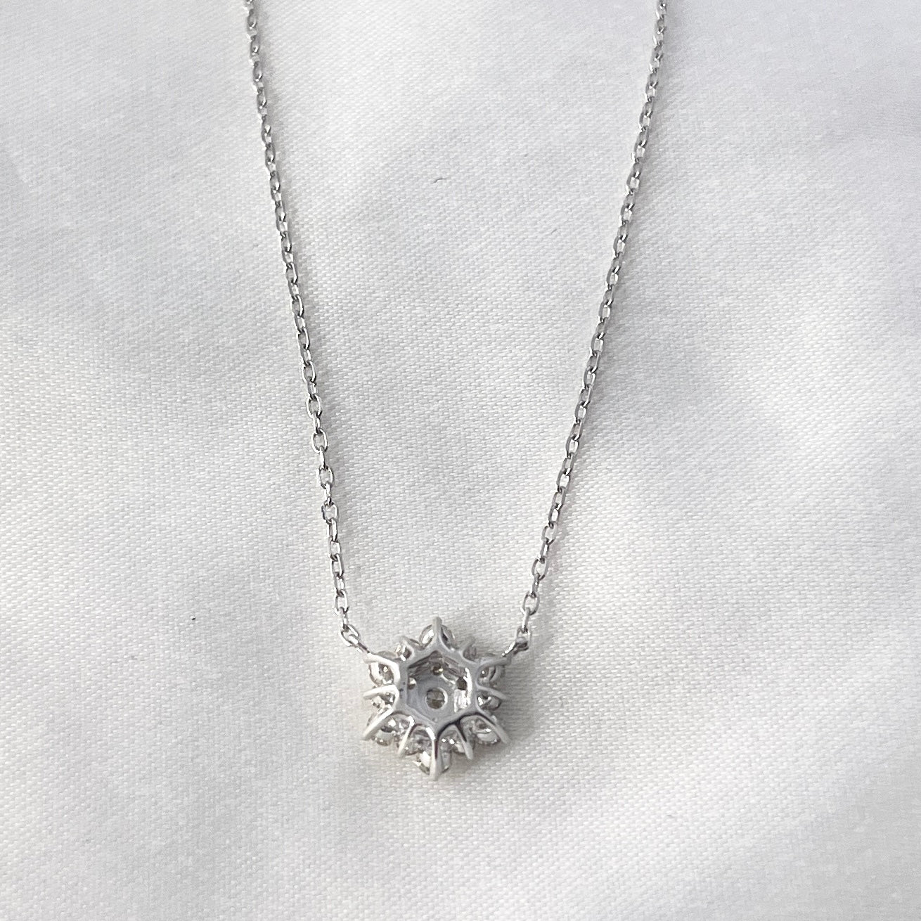 HK Diamond Cluster Choker NL188