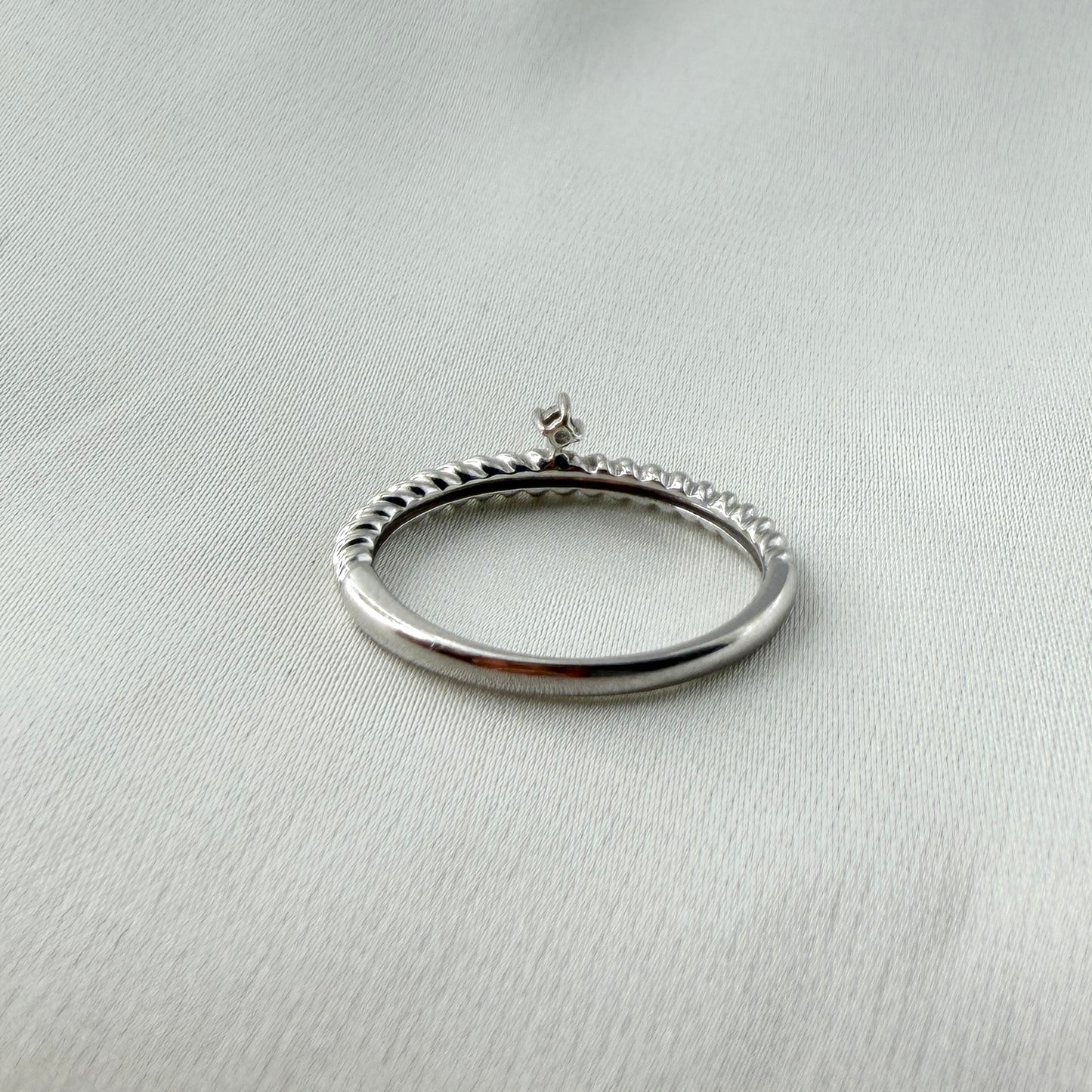 HK Dainty Diamond Twisted Ring RG025