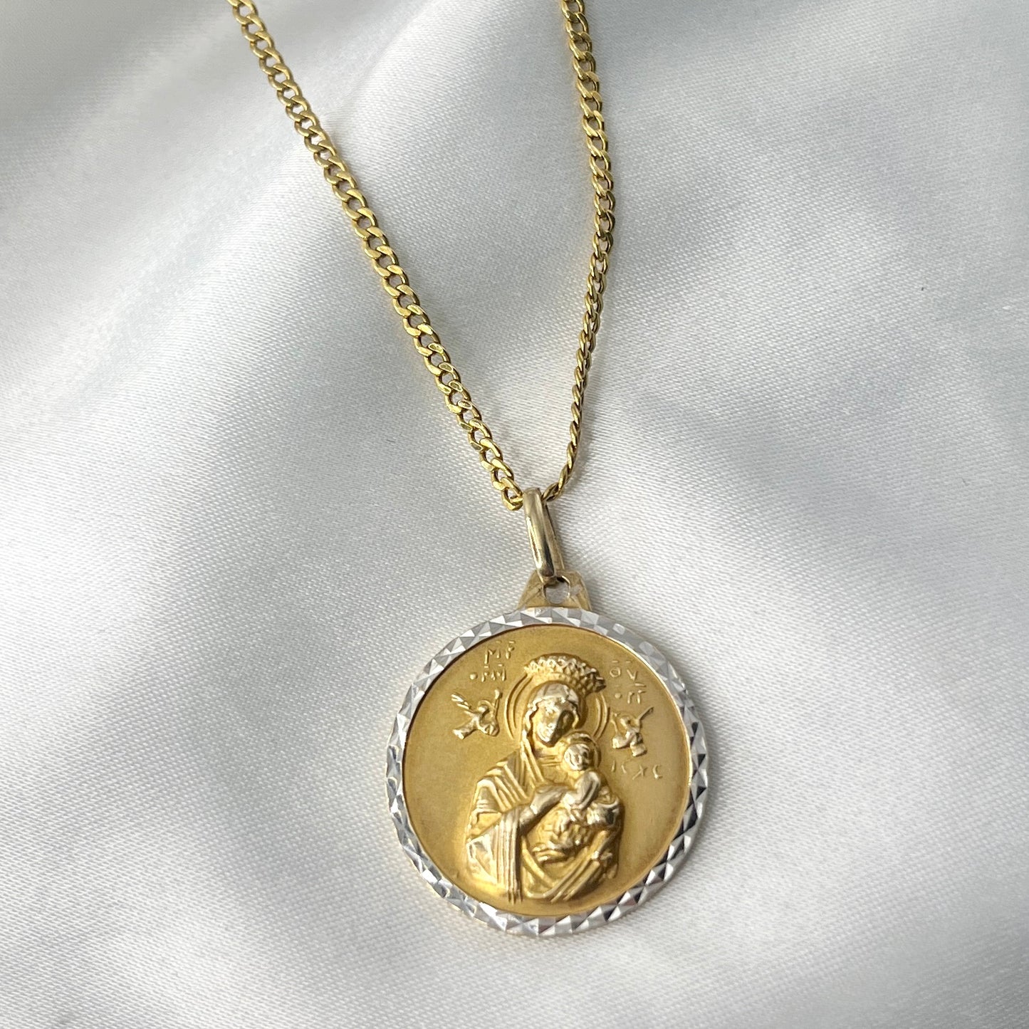 Sacred Heart & Mother and Child Necklace NL182
