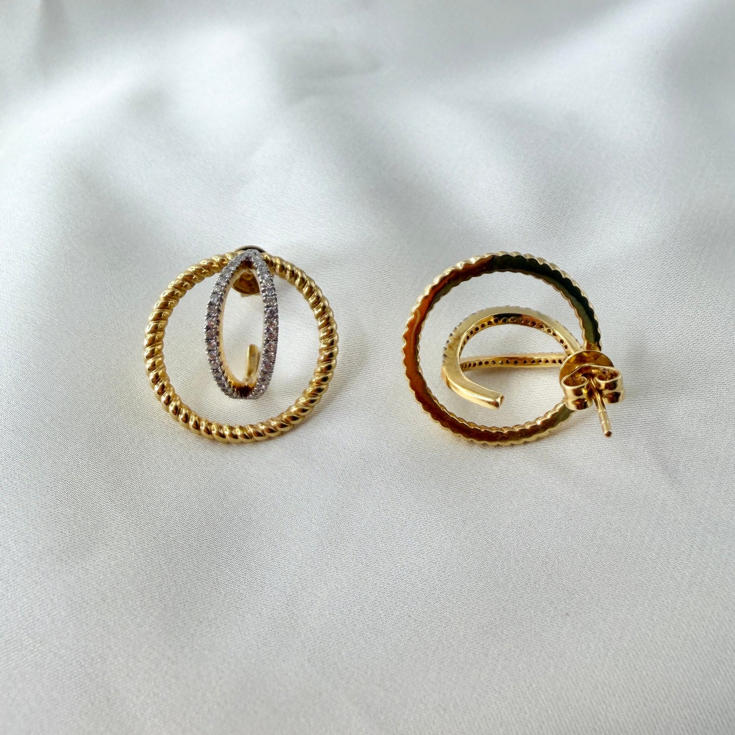 Round Spiral Rope Diamond Earrings DE049