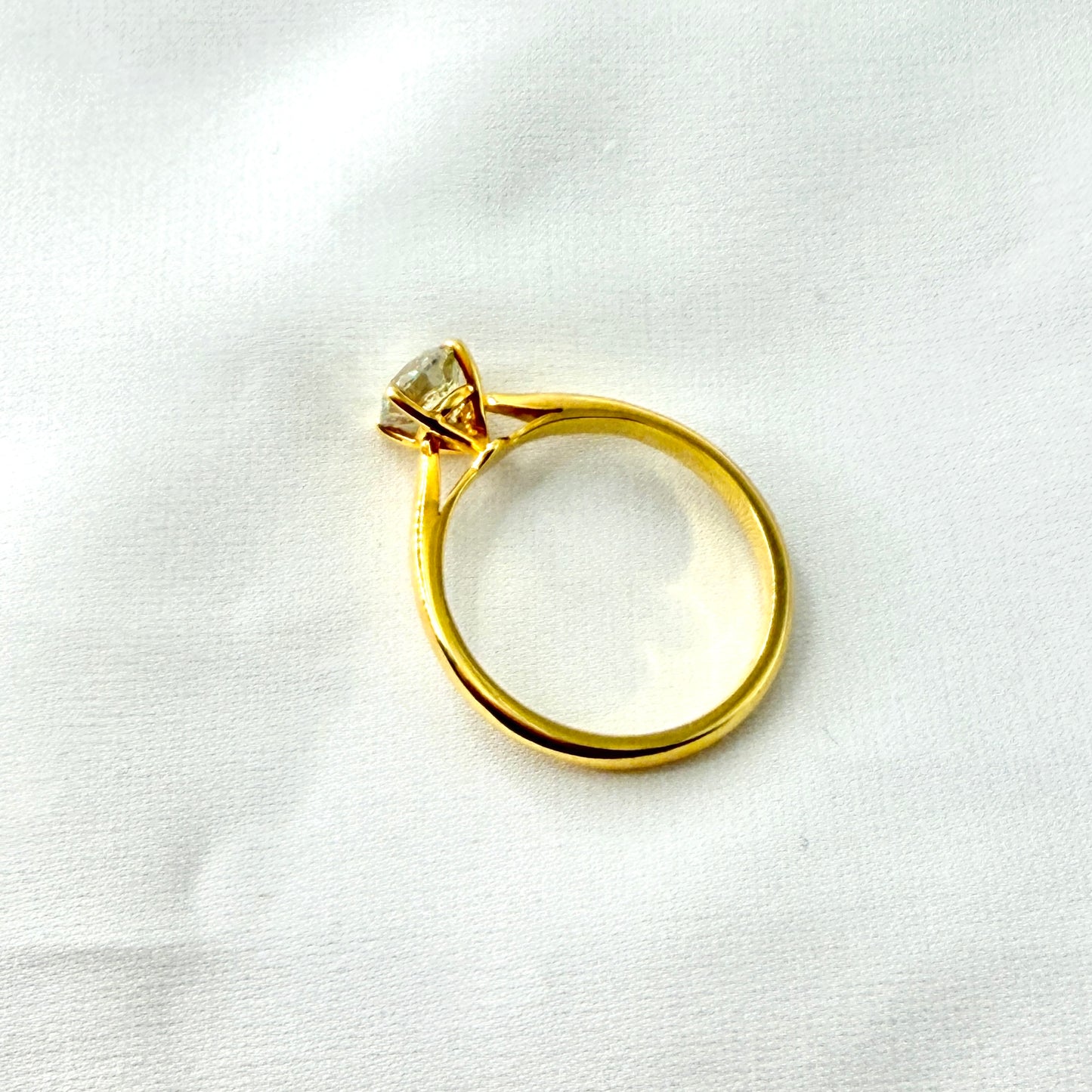 Solitaire Yellow Gold Ring RG042