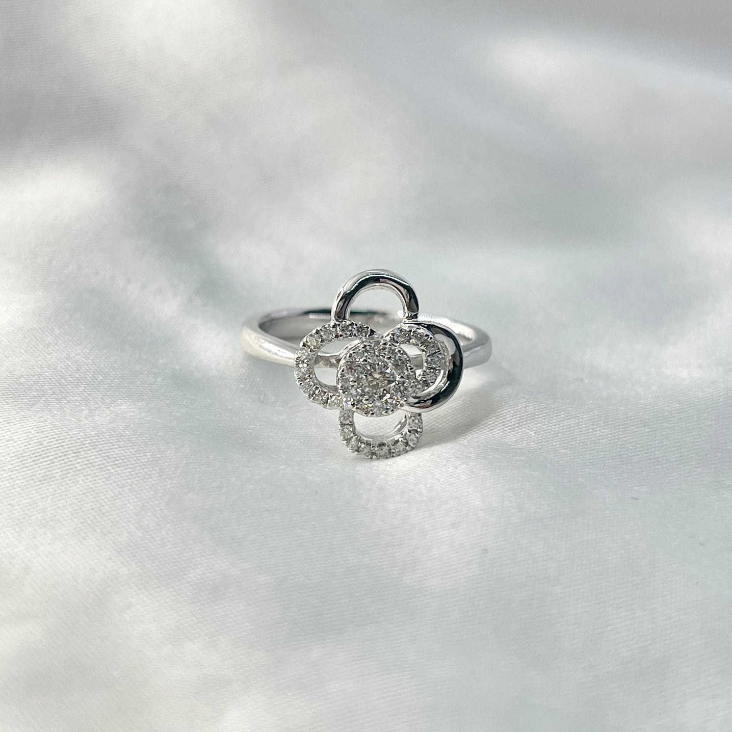 HK Diamond Ring Circles RG013