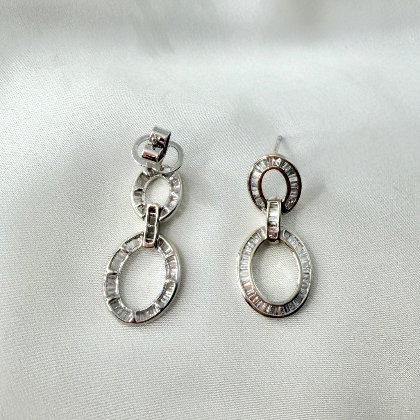 Double Oval Baguette Earrings DE046