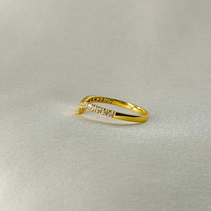 Chevron Yellow Gold Diamond Ring RG048