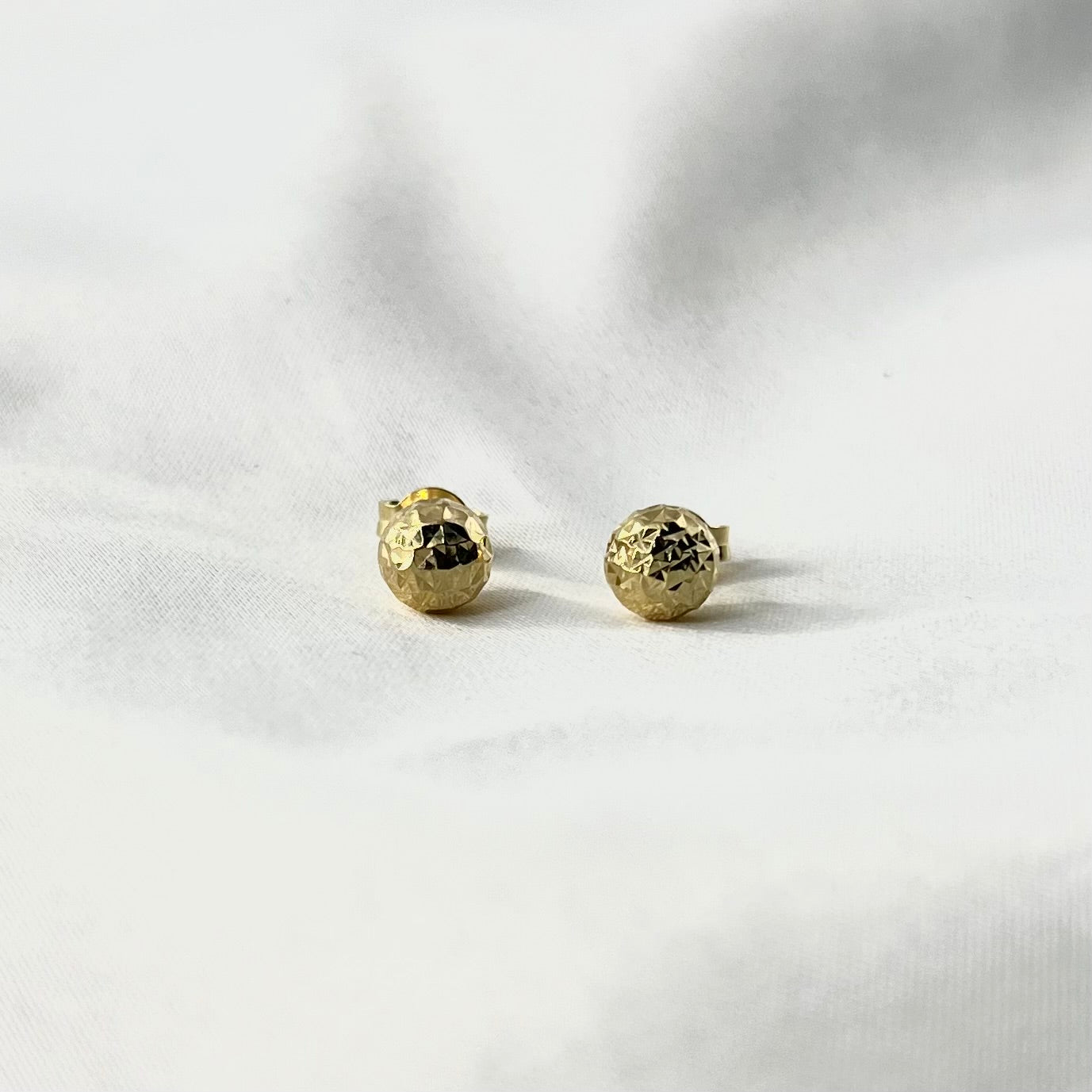 Round Stud Earrings ER128